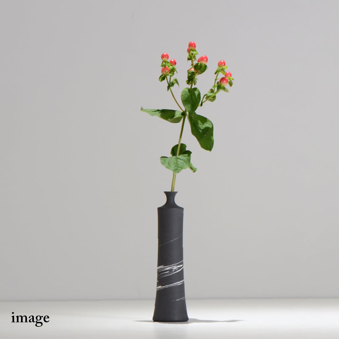 山本真郎 / 黒仙 / kokusen_ichi_xs / 口径約φ1.9cm / 一輪挿し