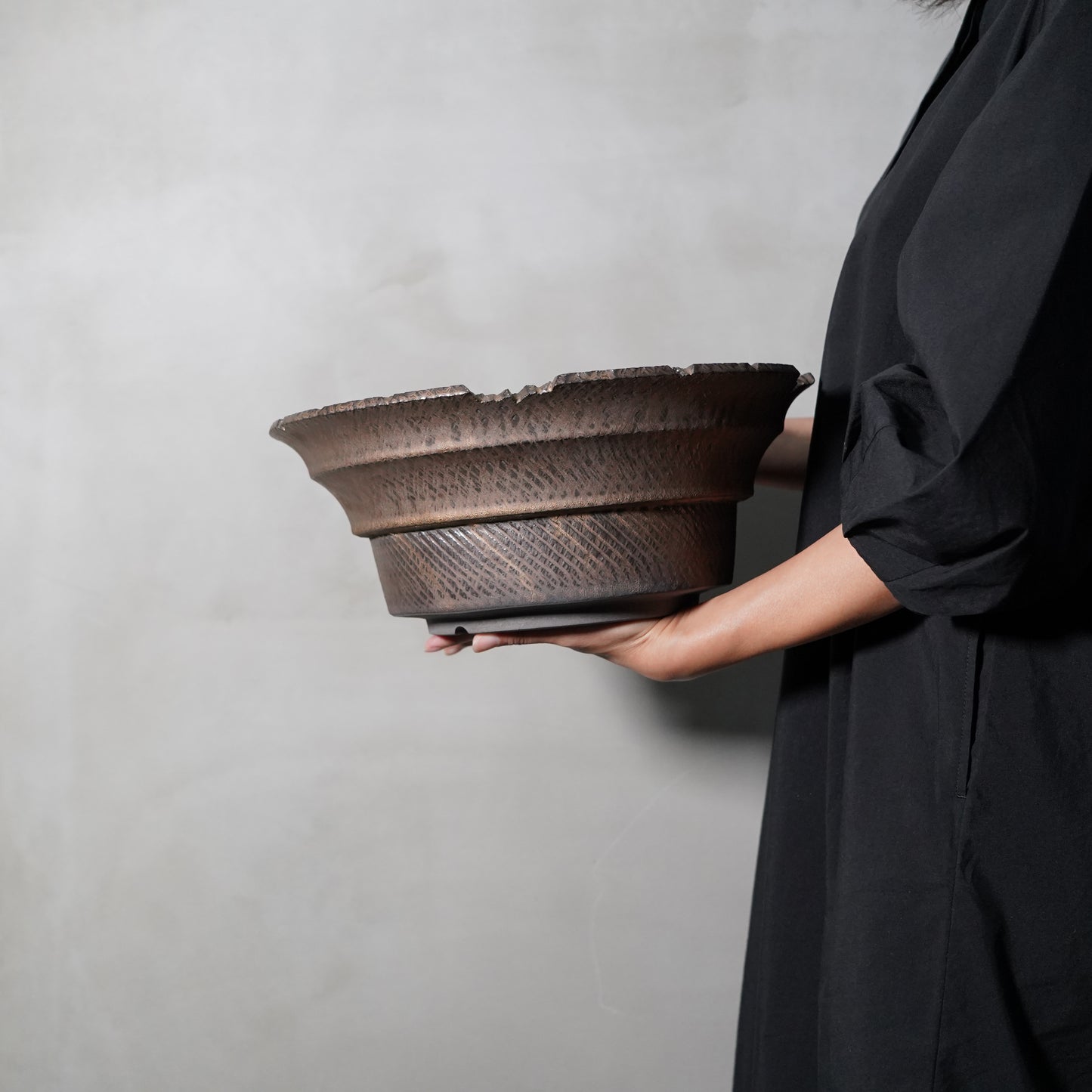 02.仲田唯希人 / LIZARD05_01 / 大鉢 / 約φ37.0cm / 植木鉢