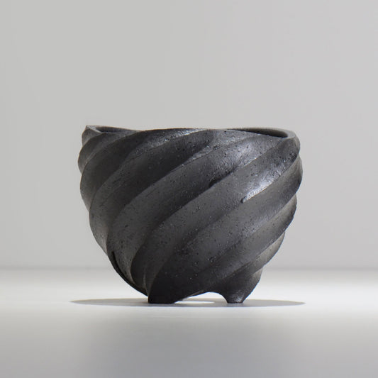 沖誠 / SPIIRAL_BLACK_02 / 約φ14.2~14.8cm / 植木鉢