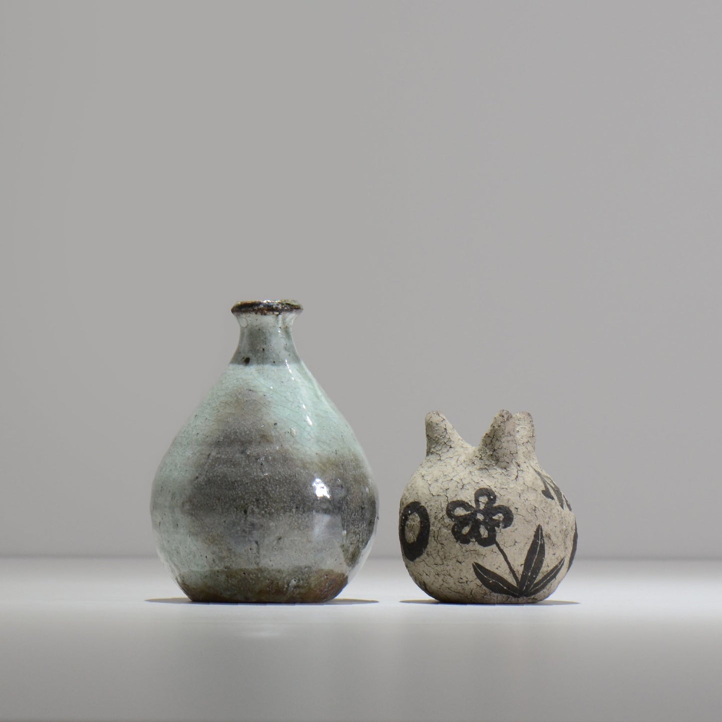 須釜 優子 / 伊賀白炭 一輪挿し / su03_ichi01_s / 約 φ9.7cm / 花瓶