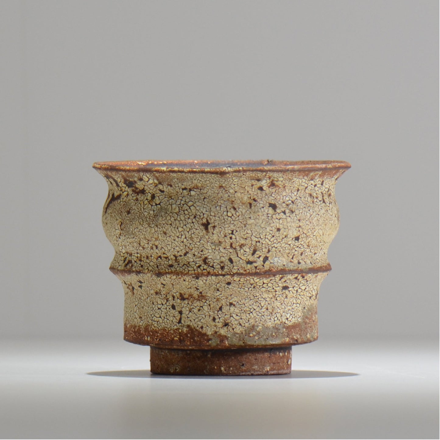 山下太 / ASOBO 罅(ひび)/ 15 / 約 φ12.4cm / 植木鉢