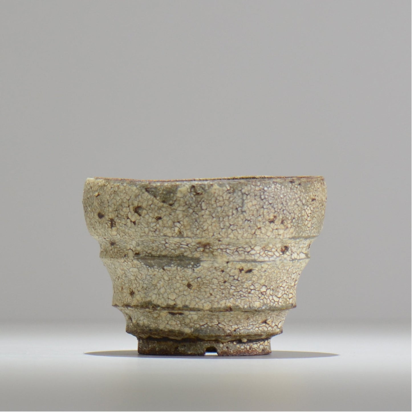 山下太 / ASOBO 罅(ひび)/ 16 / 約 φ12cm / 植木鉢