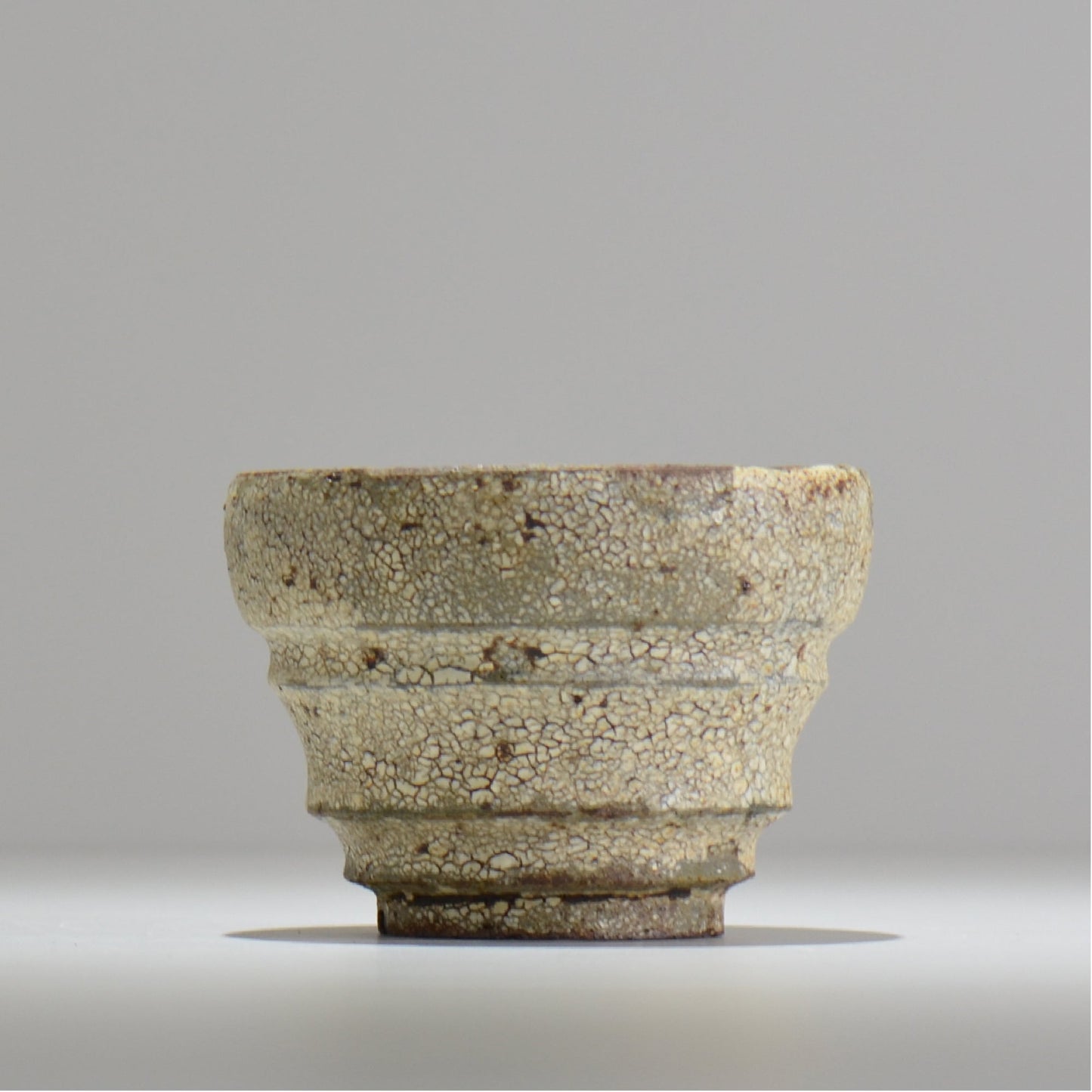 山下太 / ASOBO 罅(ひび)/ 16 / 約 φ12cm / 植木鉢