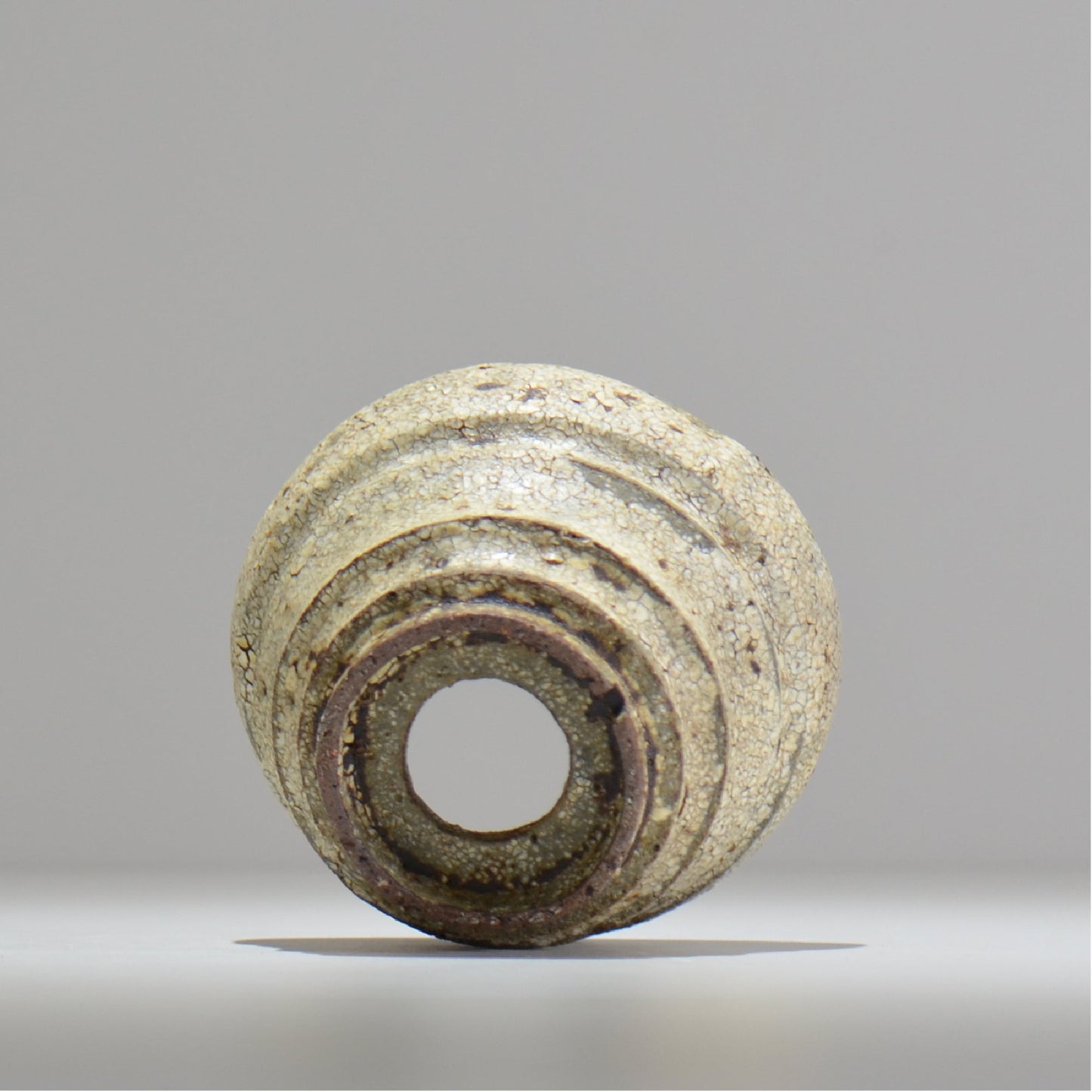 山下太 / ASOBO 罅(ひび)/ 16 / 約 φ12cm / 植木鉢
