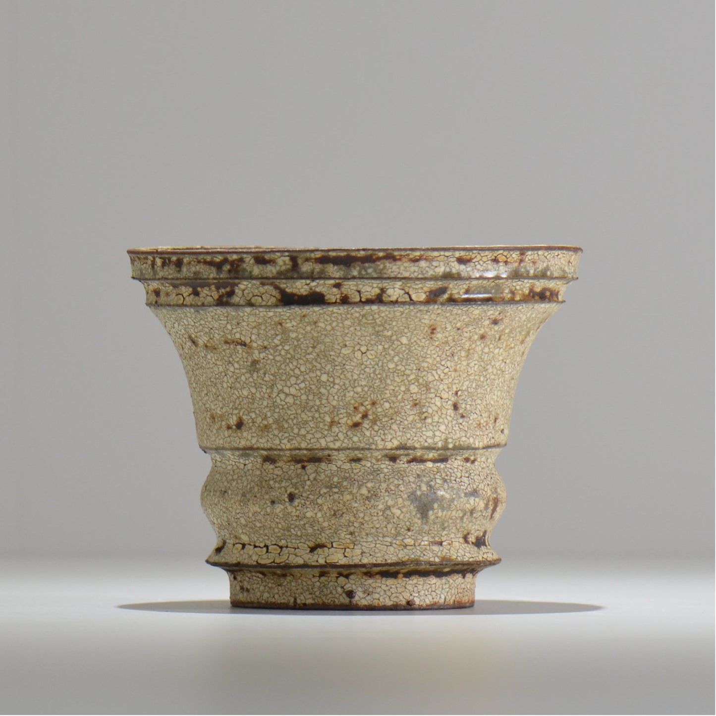 山下太 / ASOBO 罅(ひび)/ 18 / 約 φ15cm / 植木鉢