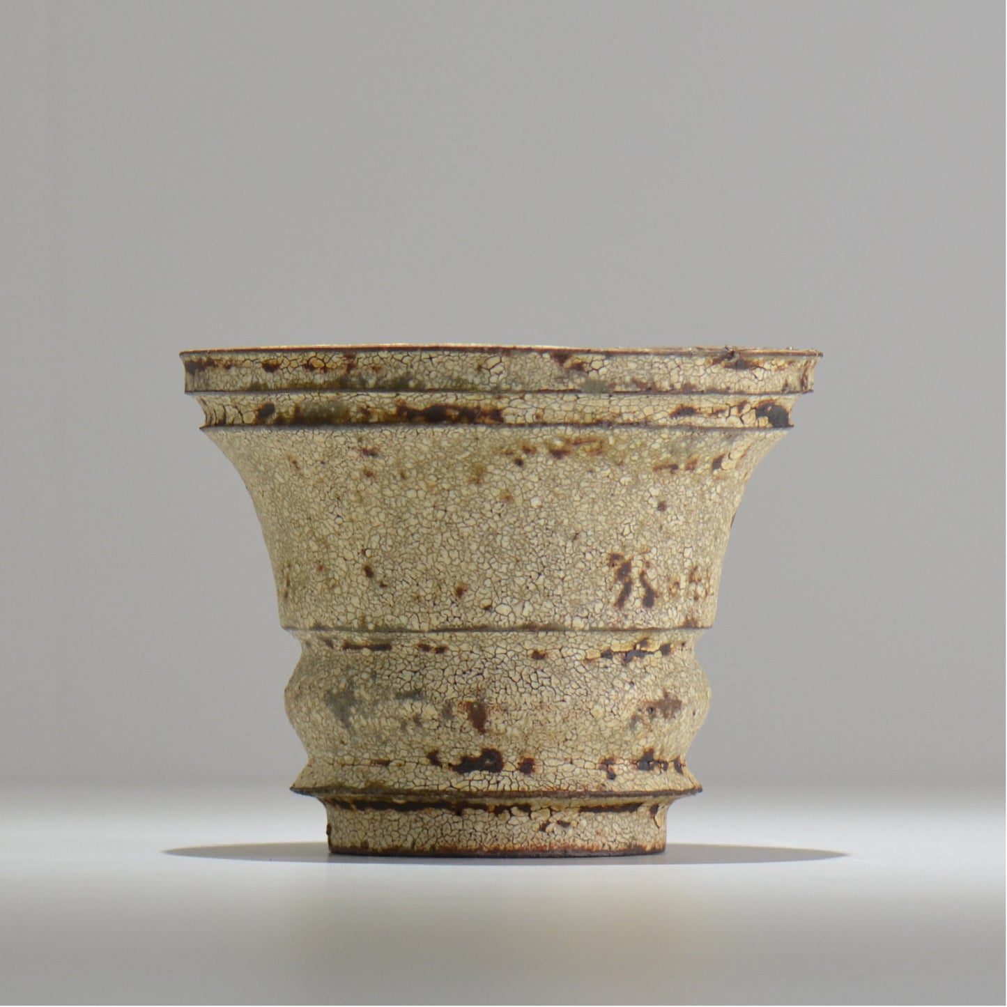 山下太 / ASOBO 罅(ひび)/ 18 / 約 φ15cm / 植木鉢
