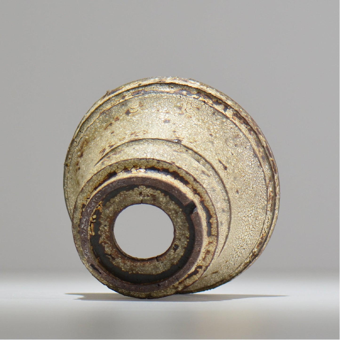 山下太 / ASOBO 罅(ひび)/ 18 / 約 φ15cm / 植木鉢