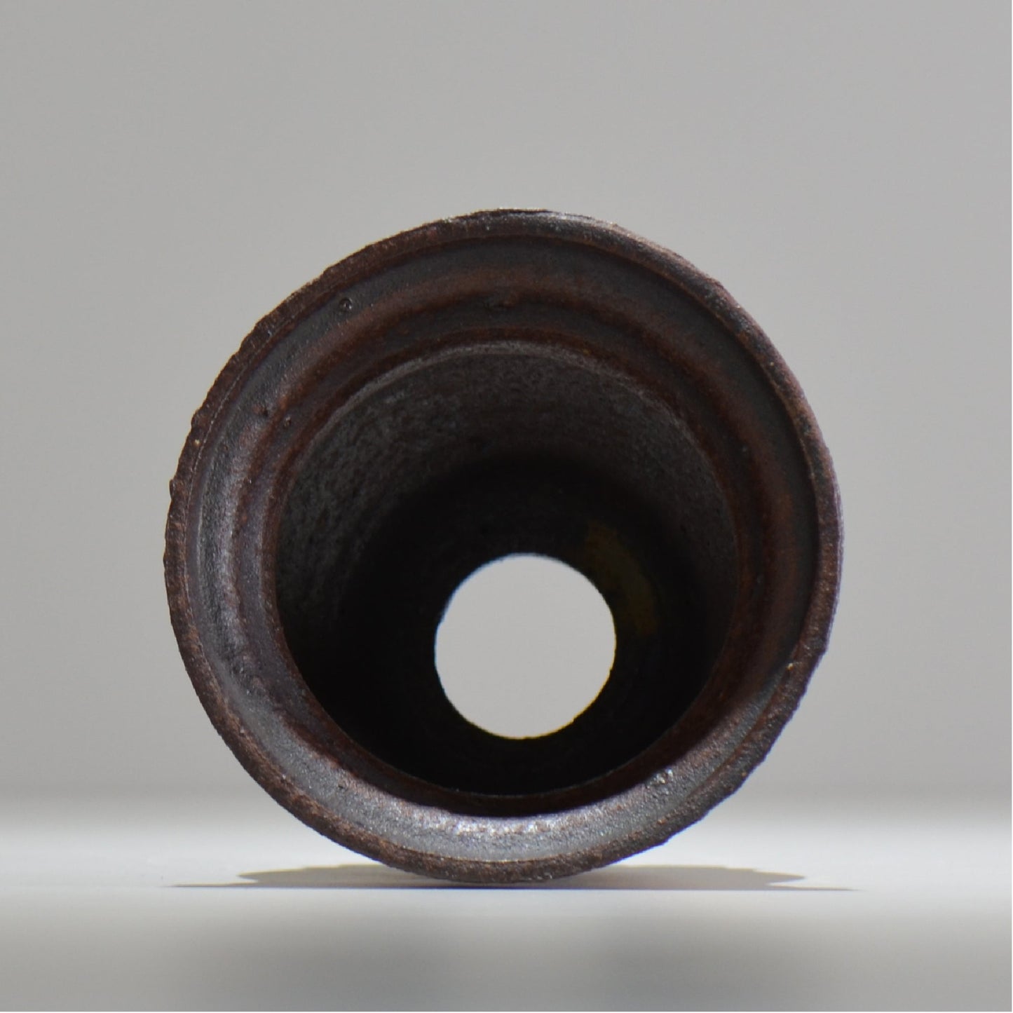 山下太 / ASOBO 罅(ひび)/ 19 / 約 φ14.2cm / 植木鉢