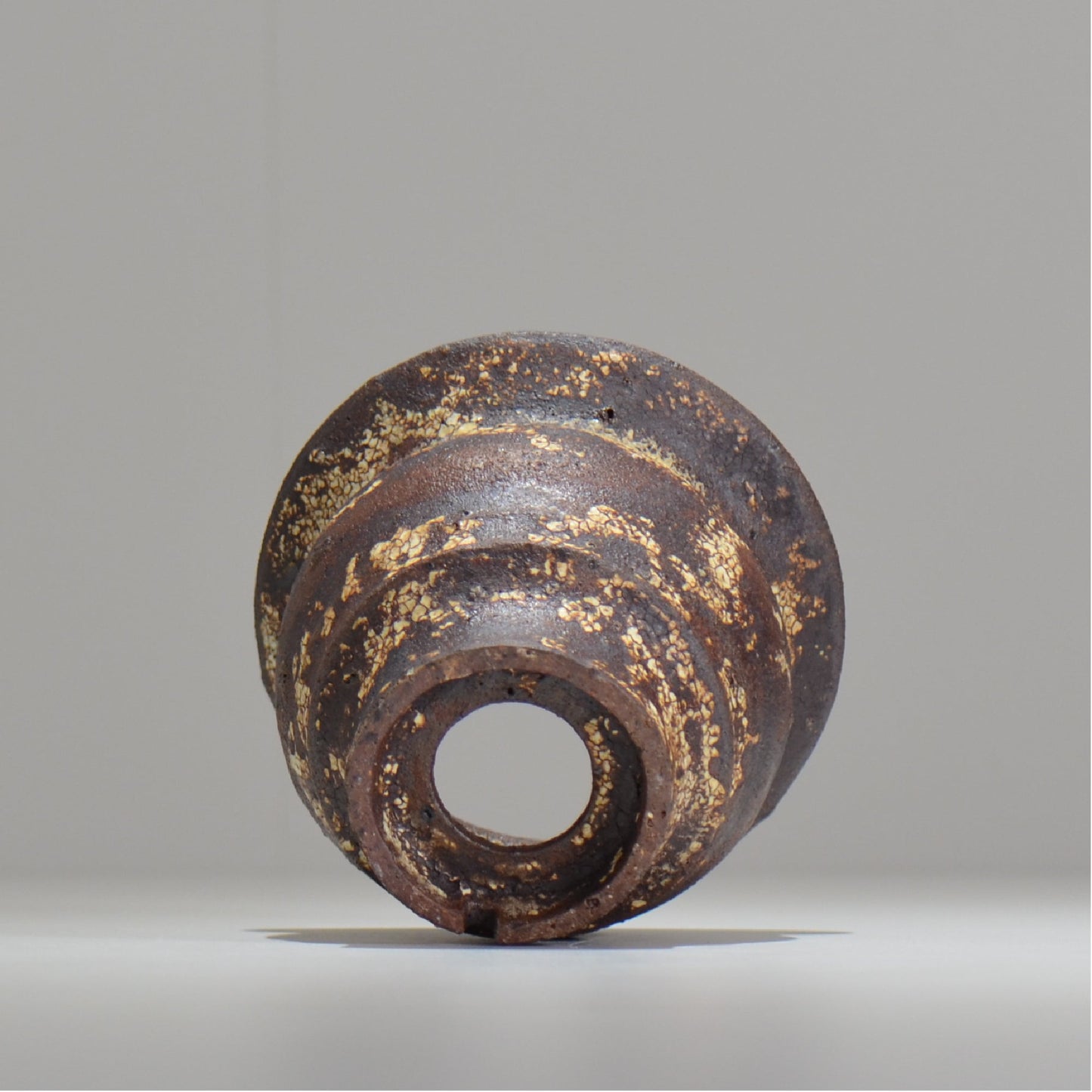 山下太 / ASOBO 罅(ひび)/ 24 / 約 φ12cm / 植木鉢