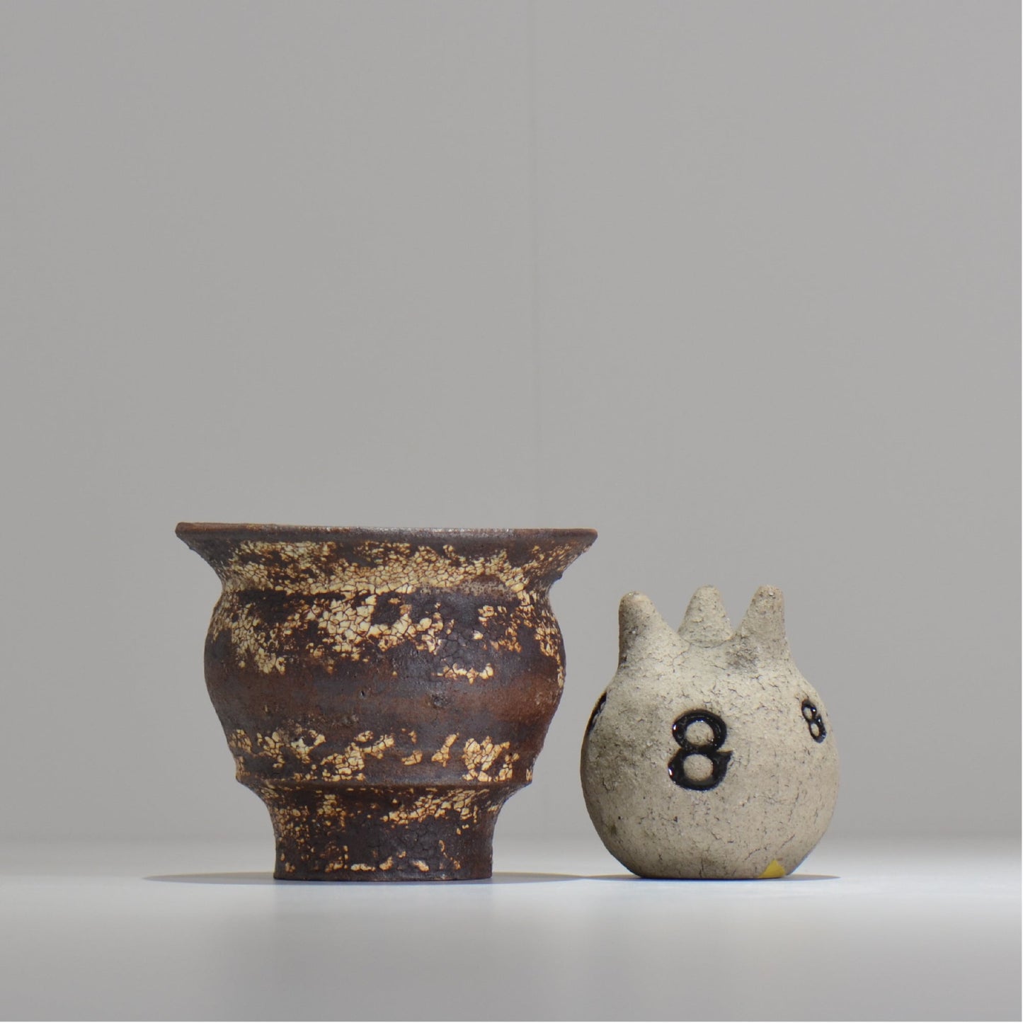 山下太 / ASOBO 罅(ひび)/ 24 / 約 φ12cm / 植木鉢