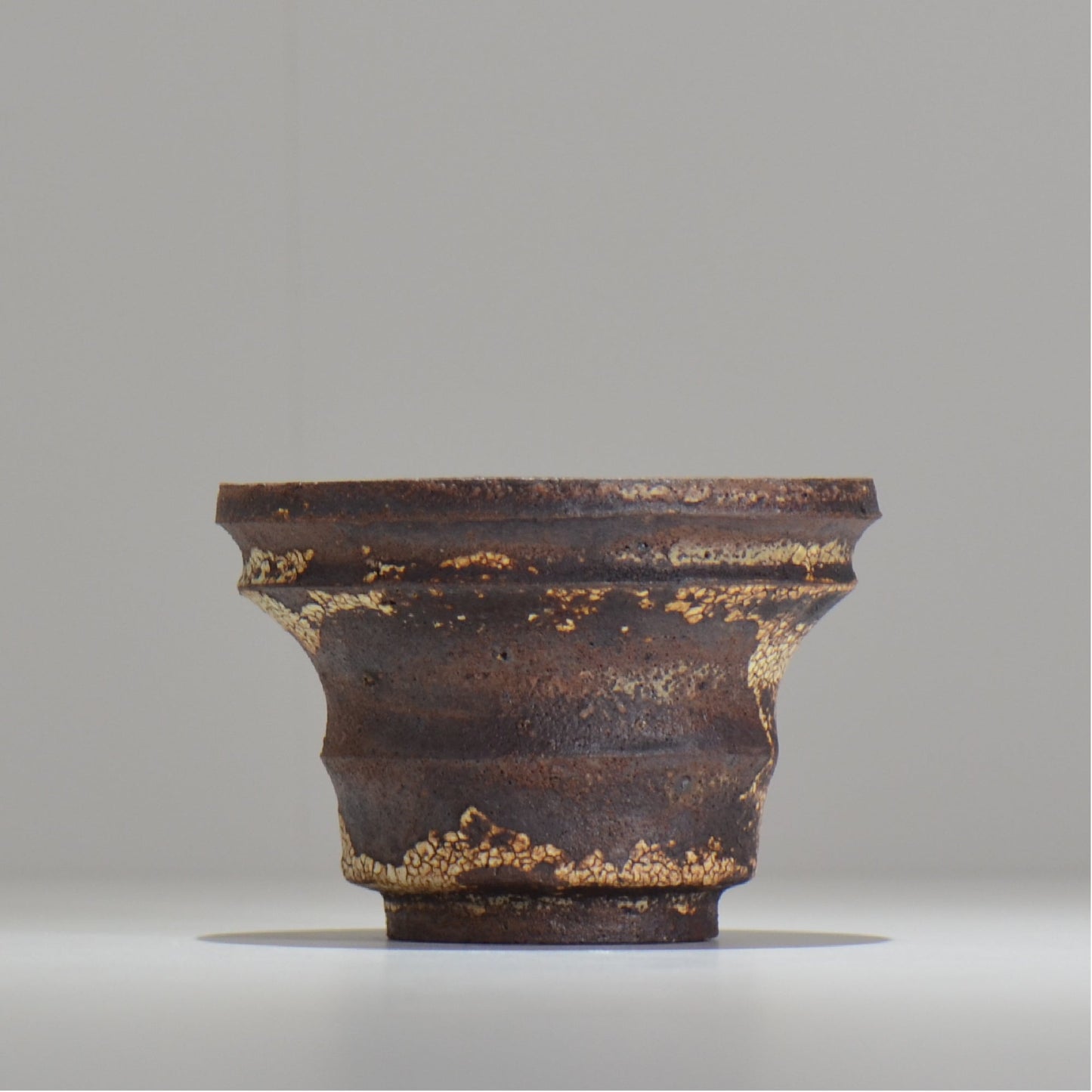 山下太 / ASOBO 罅(ひび)/ 25 / 約 φ12.7cm / 植木鉢