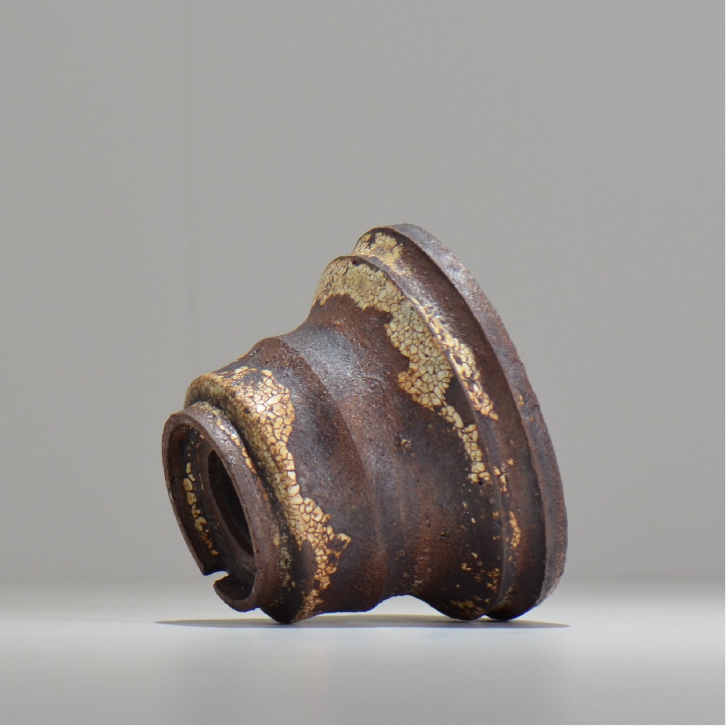 山下太 / ASOBO 罅(ひび)/ 25 / 約 φ12.7cm / 植木鉢