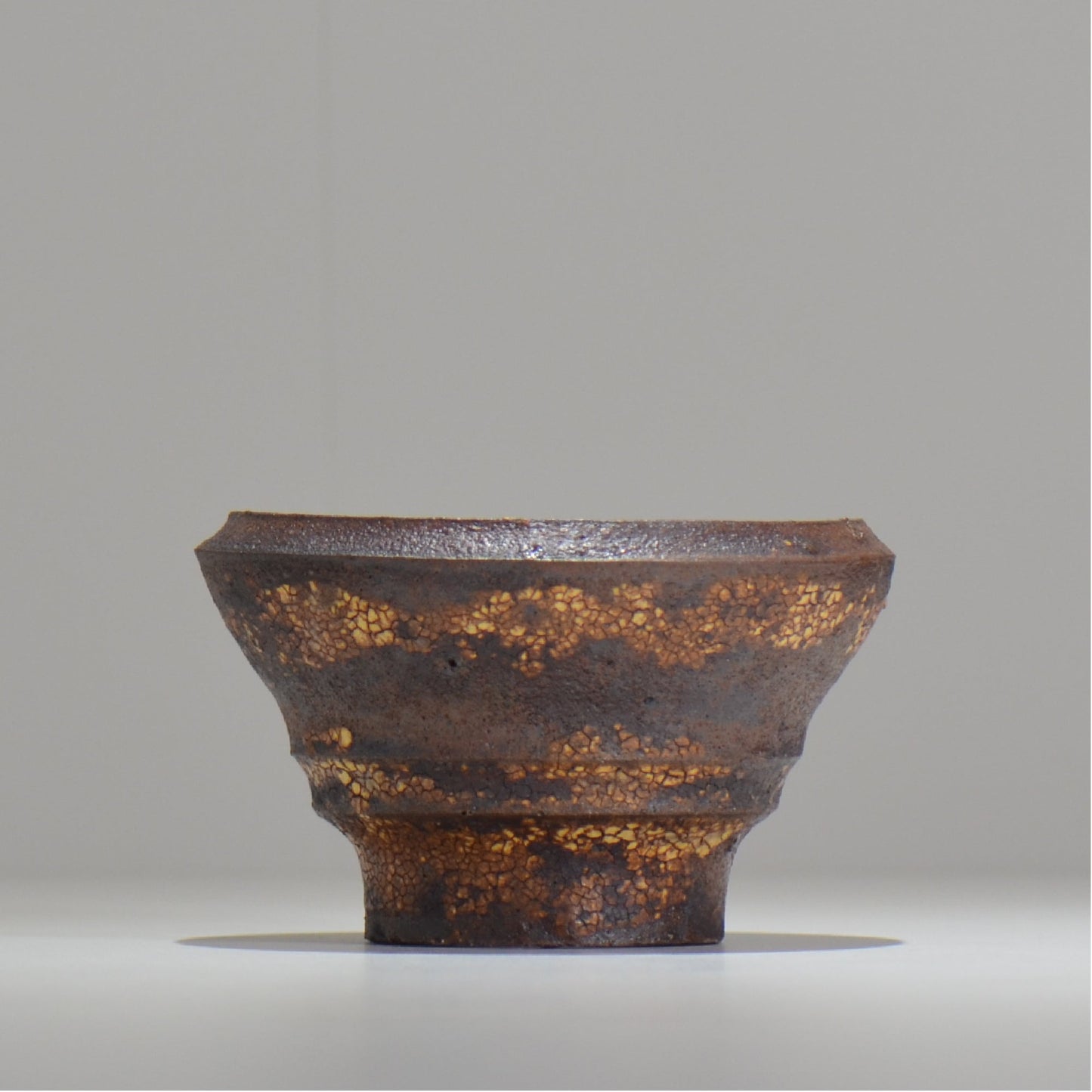 山下太 / ASOBO 罅(ひび)/ 26 / 約 φ12cm / 植木鉢