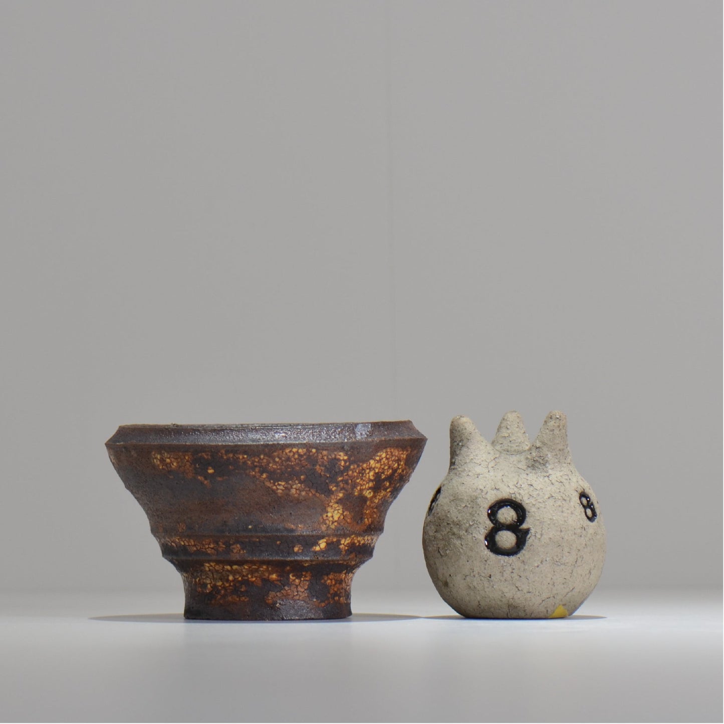 山下太 / ASOBO 罅(ひび)/ 26 / 約 φ12cm / 植木鉢