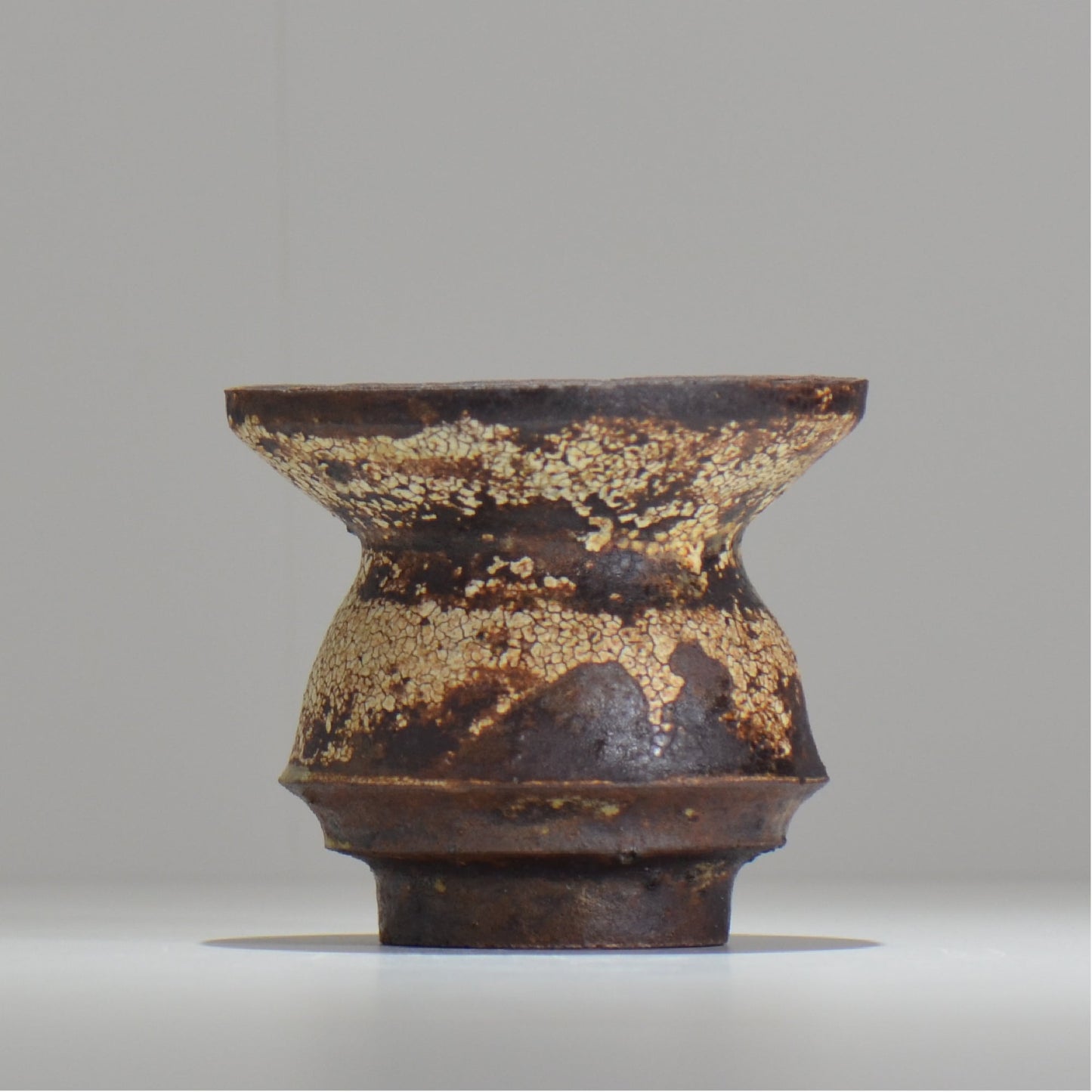 山下太 / ASOBO 罅(ひび)/ 30 / 約 φ12.5cm / 植木鉢