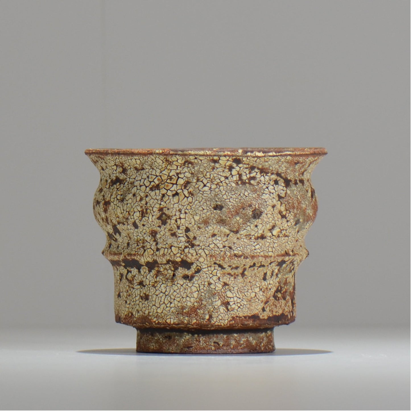 山下太 / ASOBO 罅(ひび)/ 31 / 約 φ12cm / 植木鉢