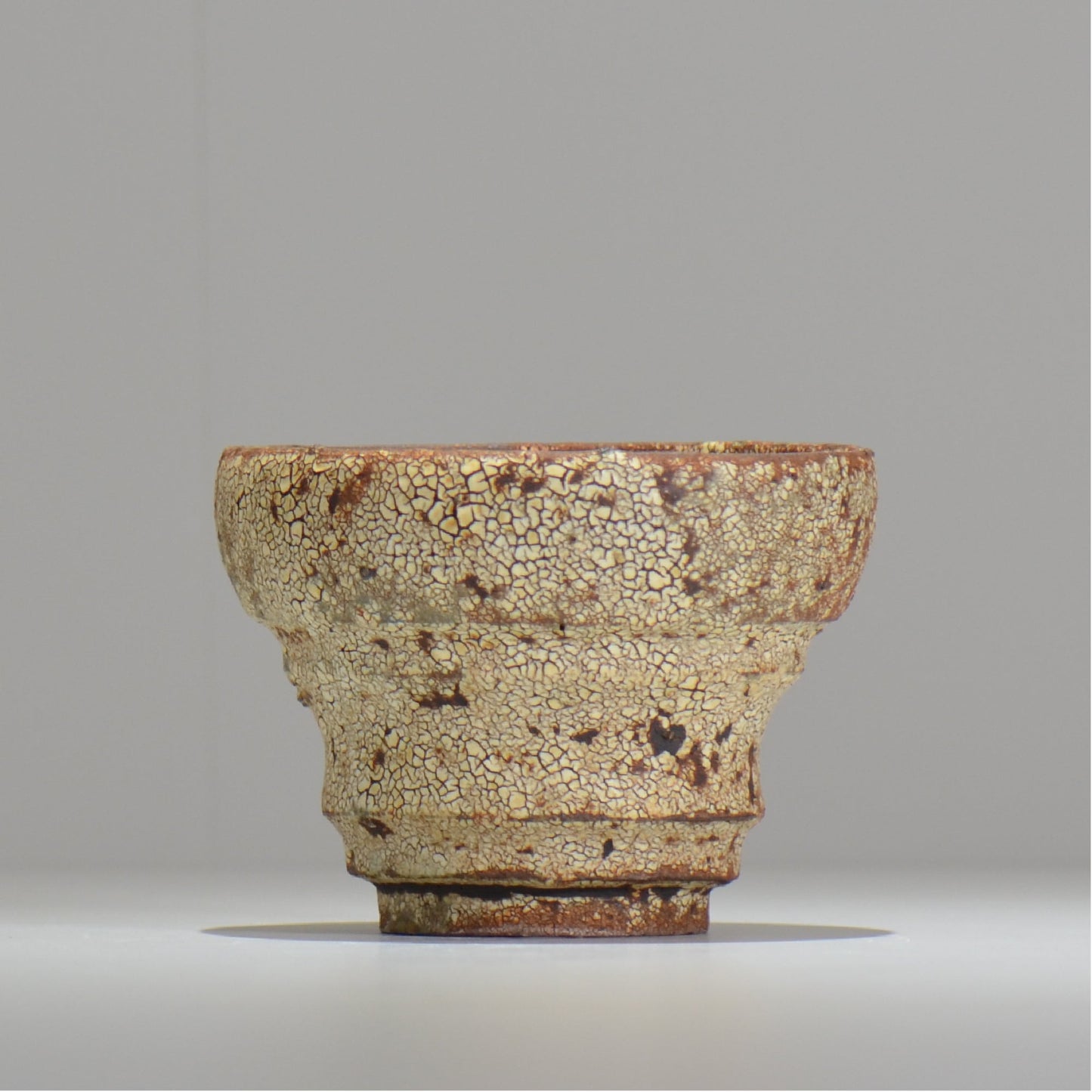 山下太 / ASOBO 罅(ひび)/ 32 / 約 φ12.5cm / 植木鉢