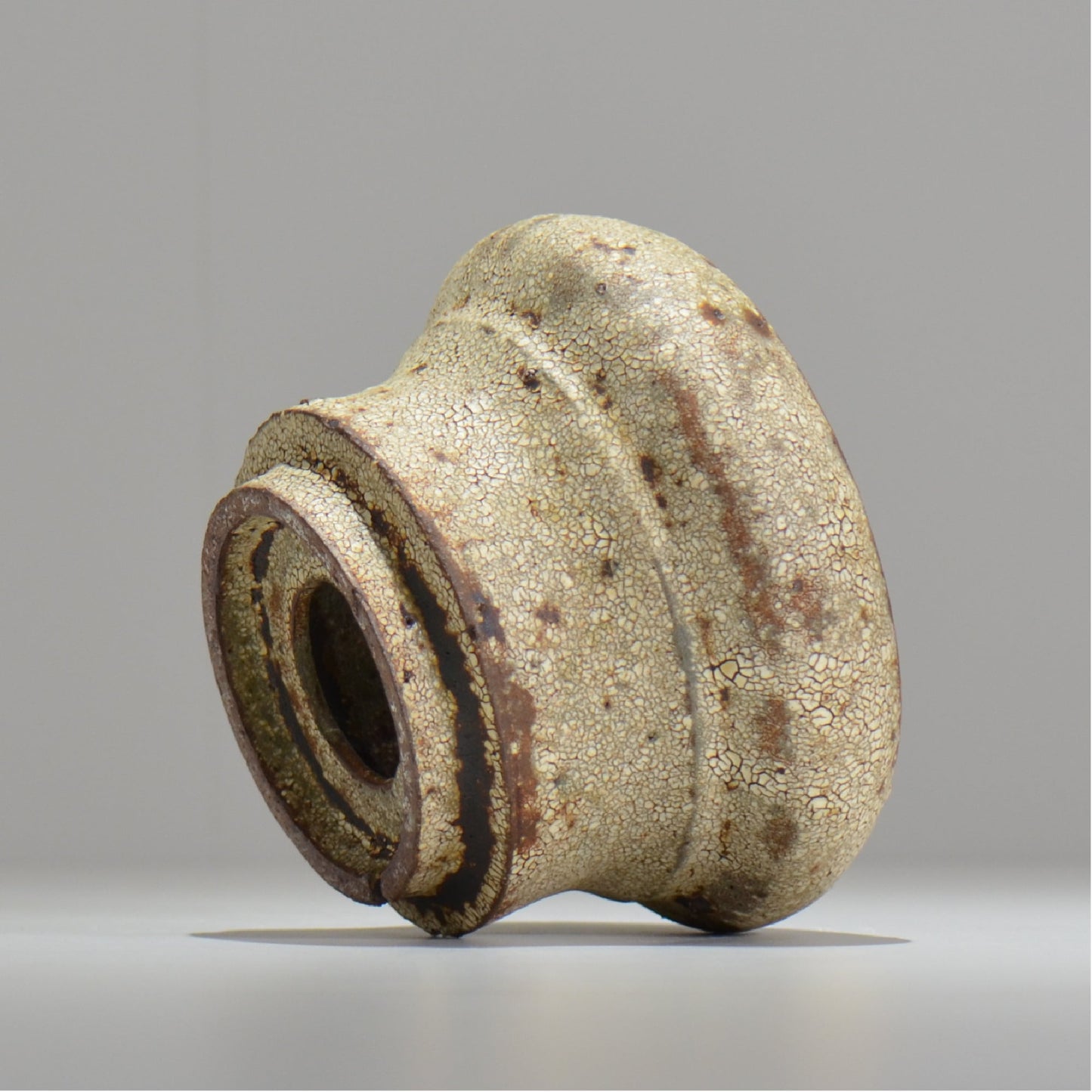 山下太 / ASOBO 罅(ひび)/ 34 / 約 φ12.3cm / 植木鉢