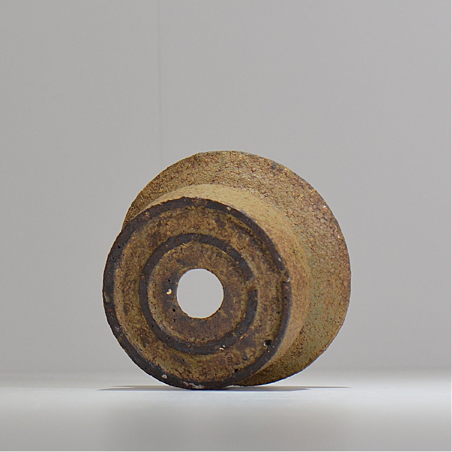 山下太 / ASOBO 罅(ひび)/ 39 / 約 φ12cm / 植木鉢