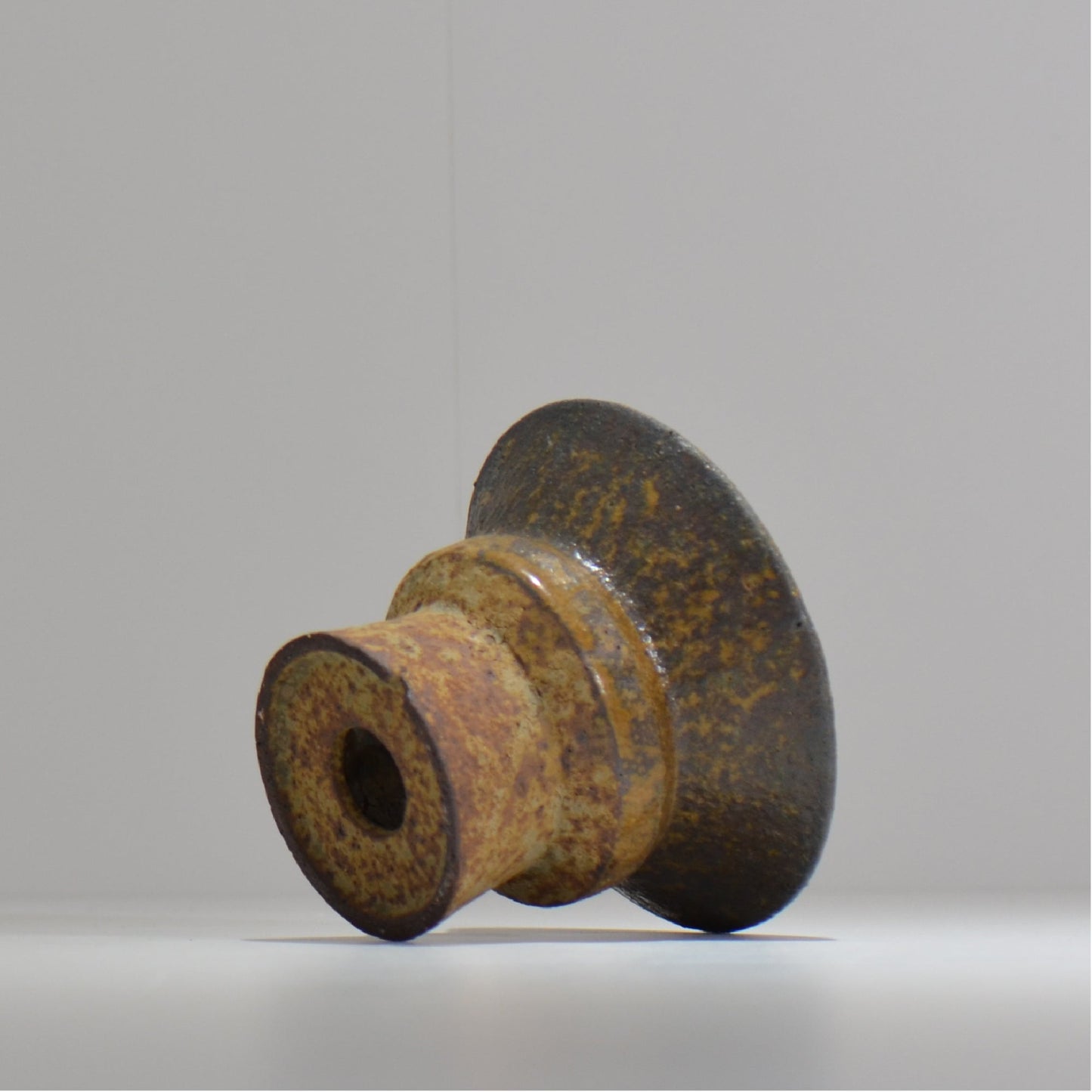 山下太 / ASOBO 罅(ひび)/ 40 / 約 φ13cm / 植木鉢