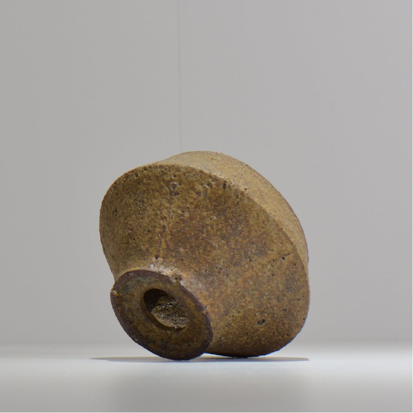 山下太 / ASOBO 罅(ひび)/ 41 / 約 φ11cm / 植木鉢