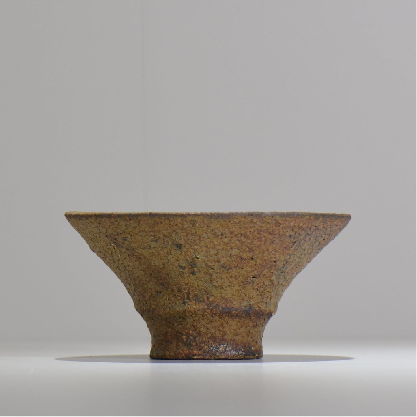 山下太 / ASOBO 罅(ひび)/ 42 / 約 φ17cm / 植木鉢