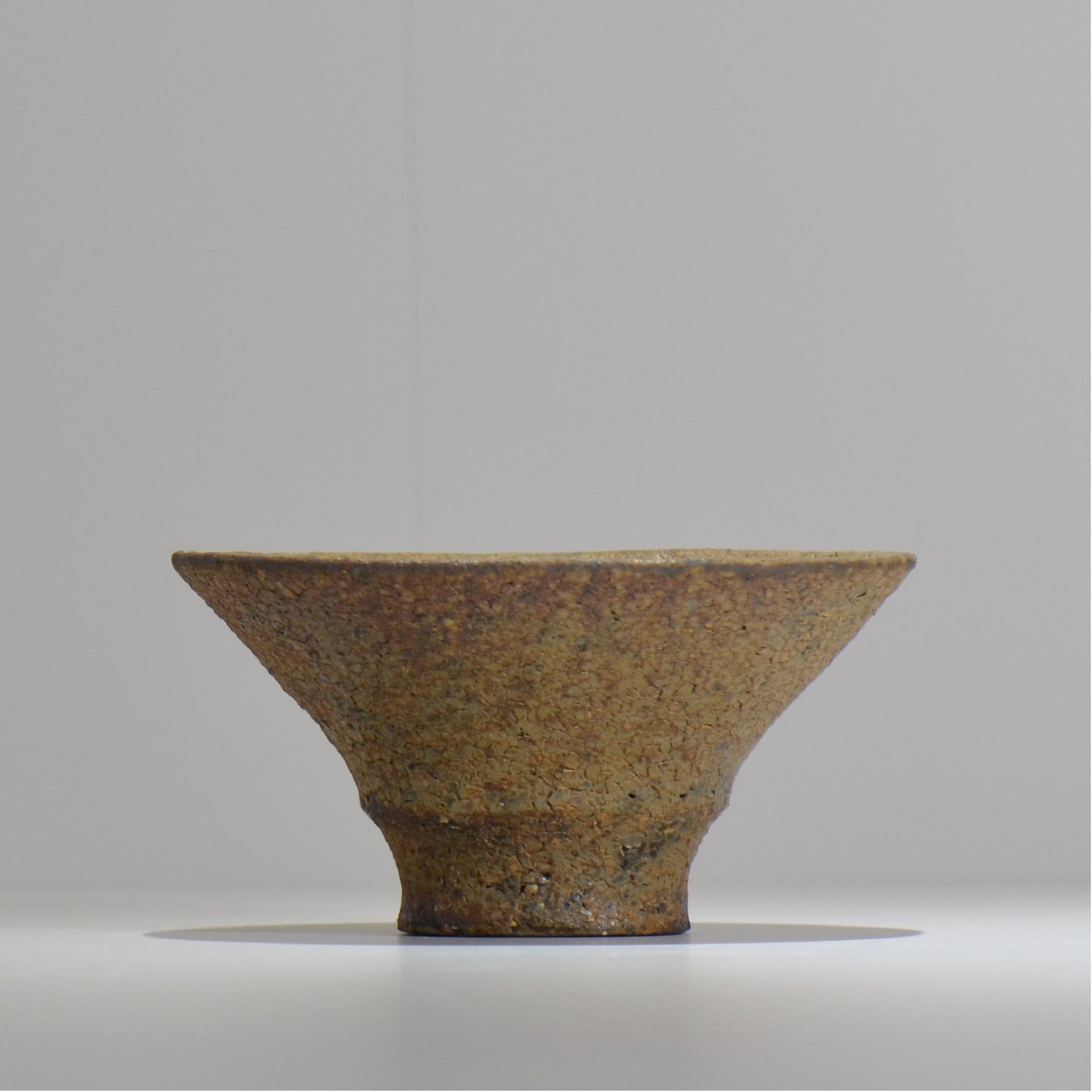 山下太 / ASOBO 罅(ひび)/ 42 / 約 φ17cm / 植木鉢