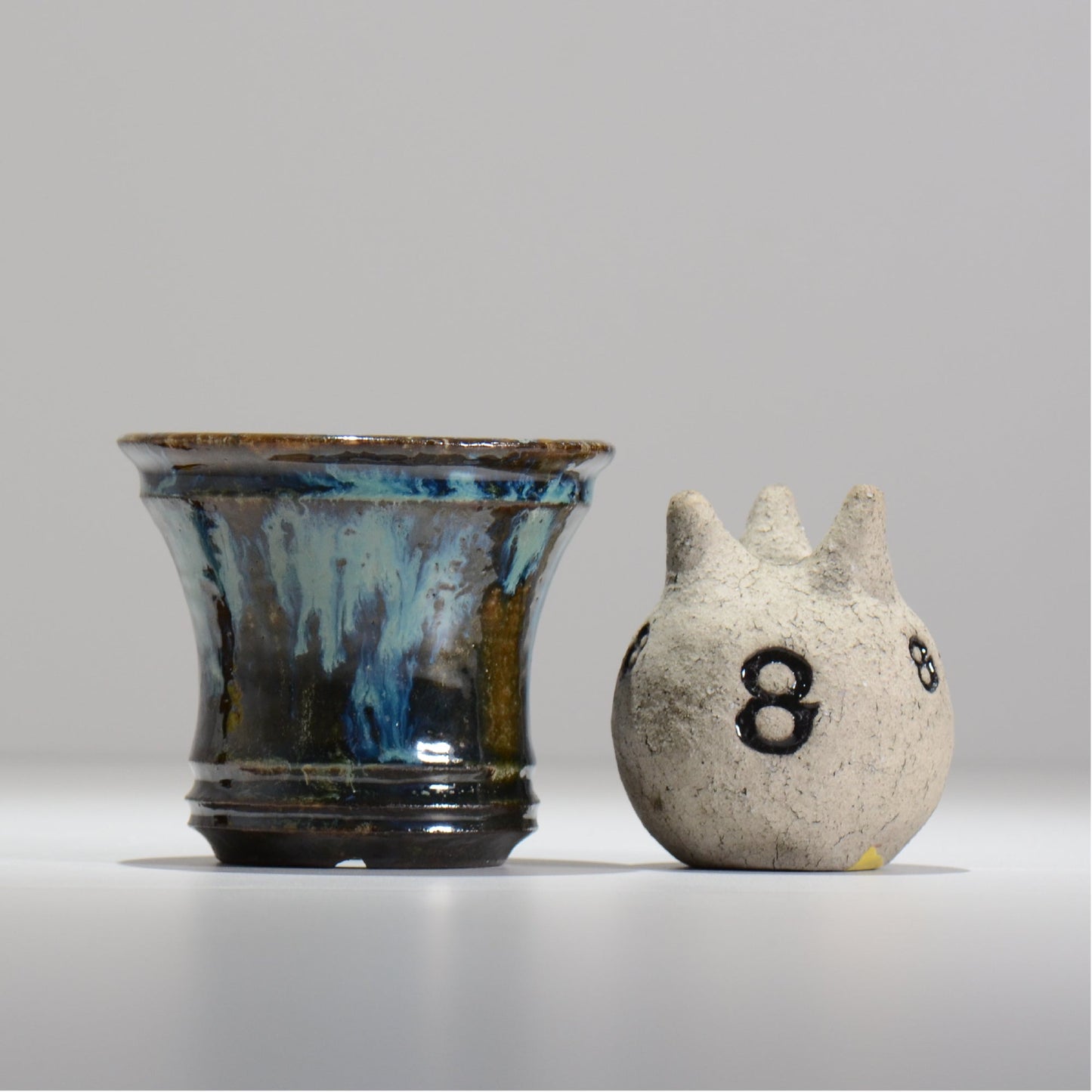 ヒノモトナツミ / 縁-ふち- / cone2_01 /  約 φ11cm / 植木鉢