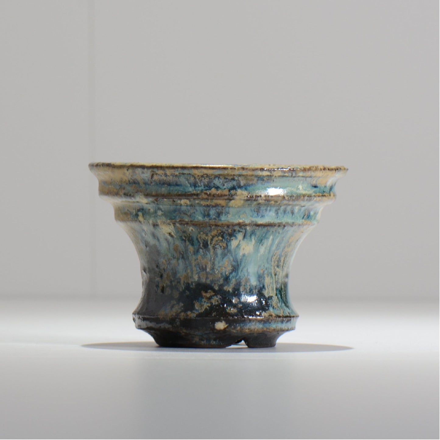 ヒノモトナツミ / 縁-ふち- / cone2_10 / 約 φ12.5cm / 植木鉢