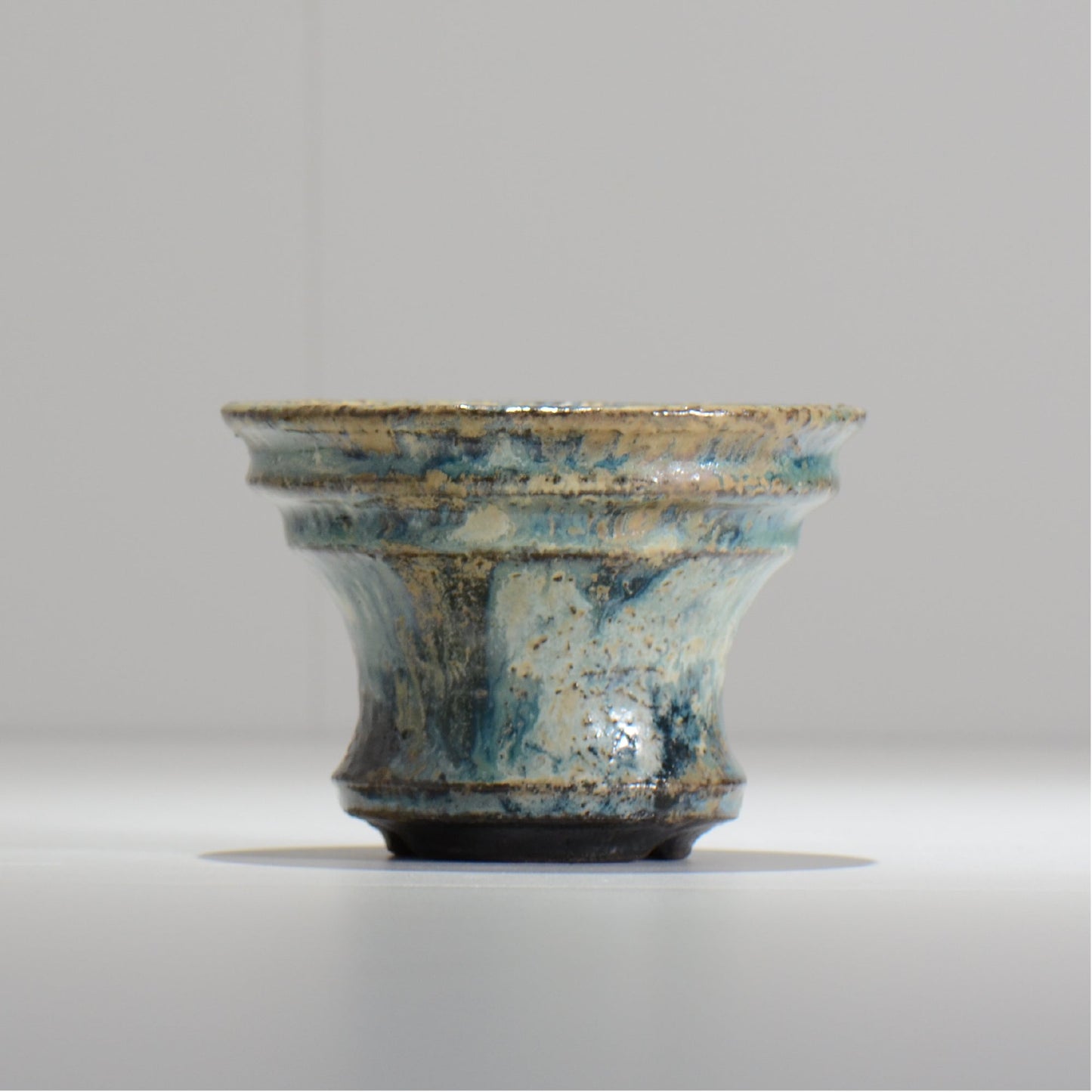 ヒノモトナツミ / 縁-ふち- / cone2_10 / 約 φ12.5cm / 植木鉢