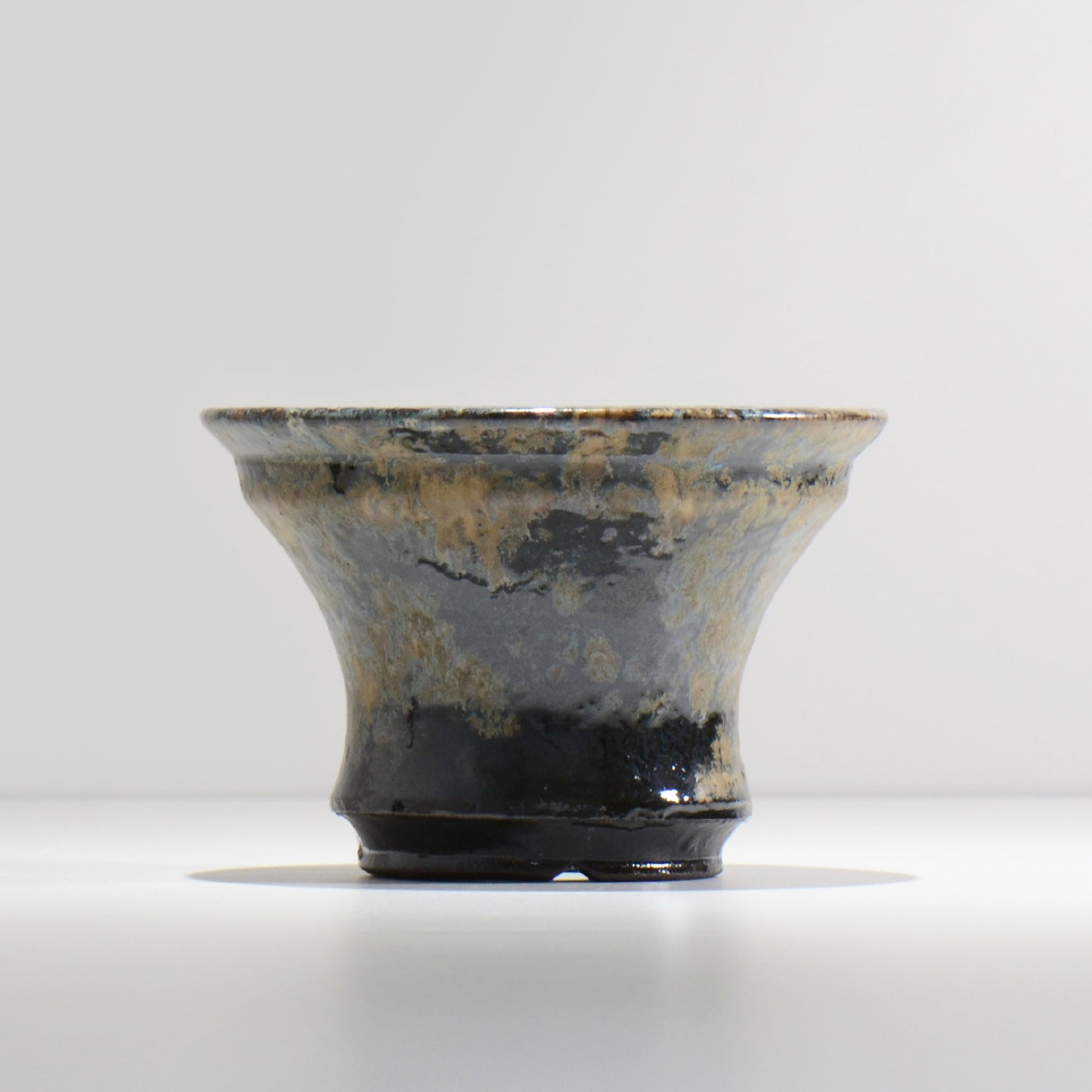 ヒノモトナツミ / 縁-ふち- / cone2_37 / 約 φ16.6cm / 植木鉢