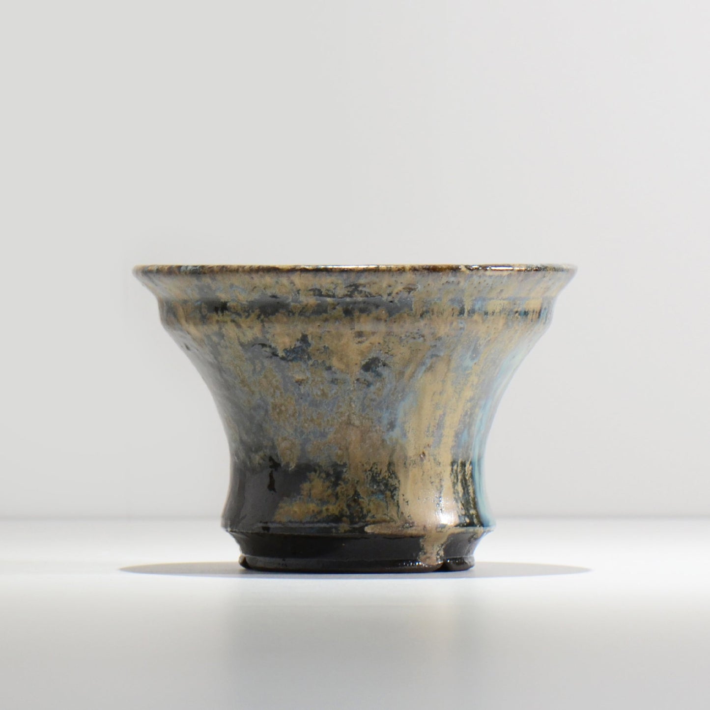 ヒノモトナツミ / 縁-ふち- / cone2_37 / 約 φ16.6cm / 植木鉢