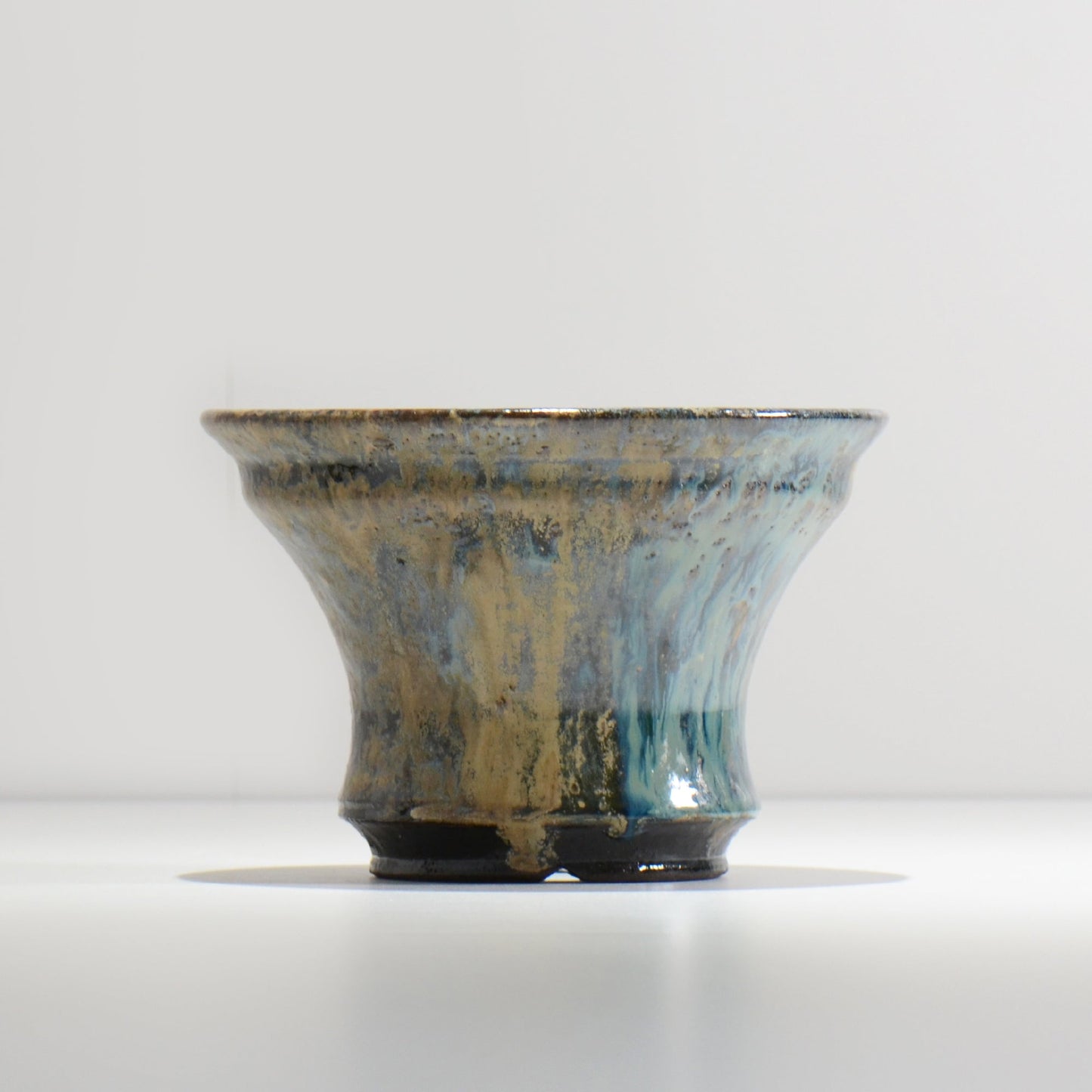 ヒノモトナツミ / 縁-ふち- / cone2_37 / 約 φ16.6cm / 植木鉢