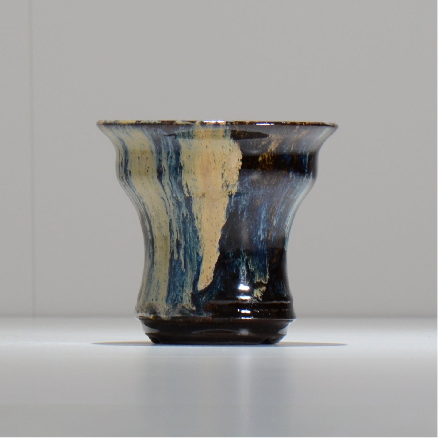 ヒノモトナツミ / 縁-ふち- /cone3_fu36_s/ 約φ11.2cm / 植木鉢