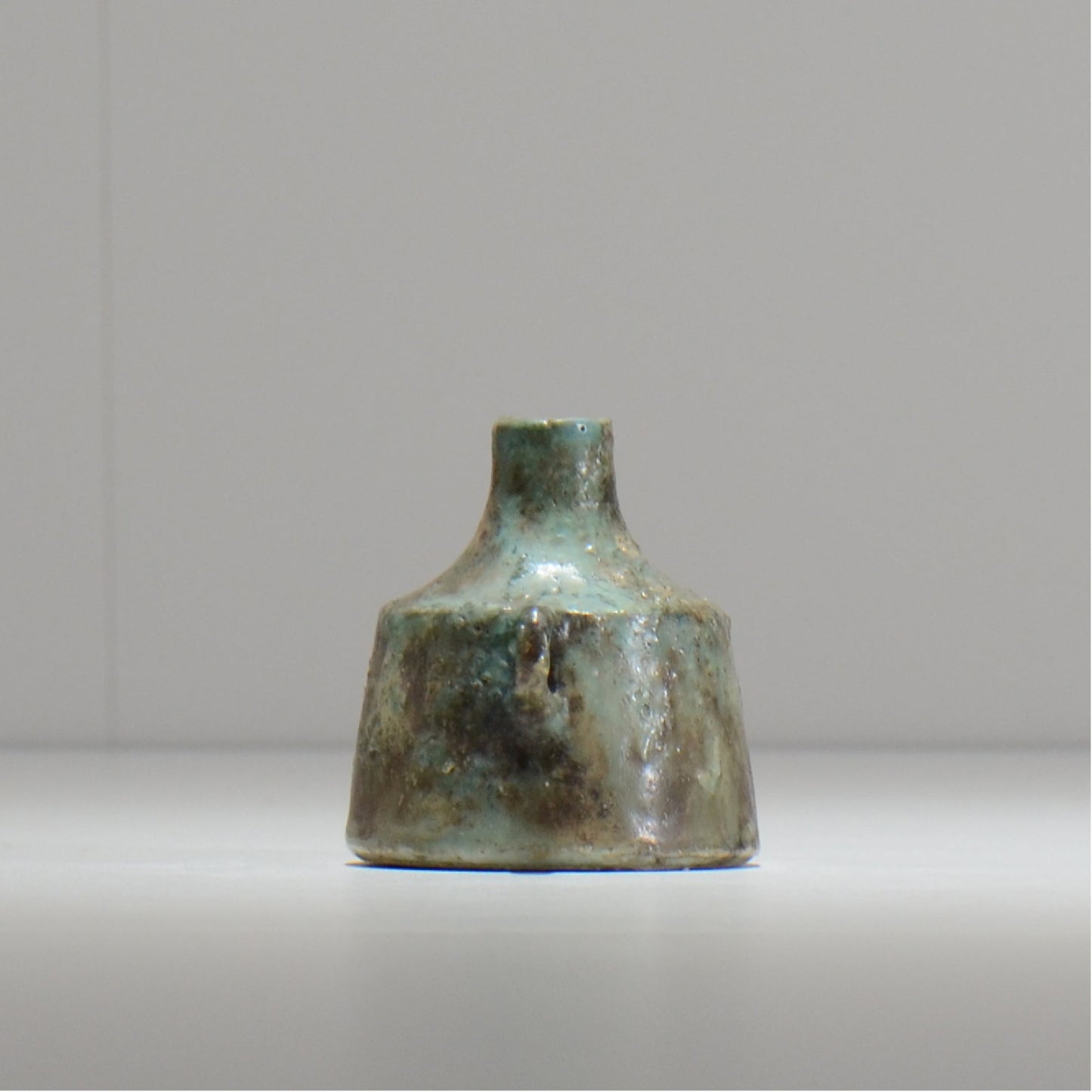 ヒノモトナツミ / 縁-ふち- /cone_ichi03_xs_/ 約φ6.4cm / 植木鉢