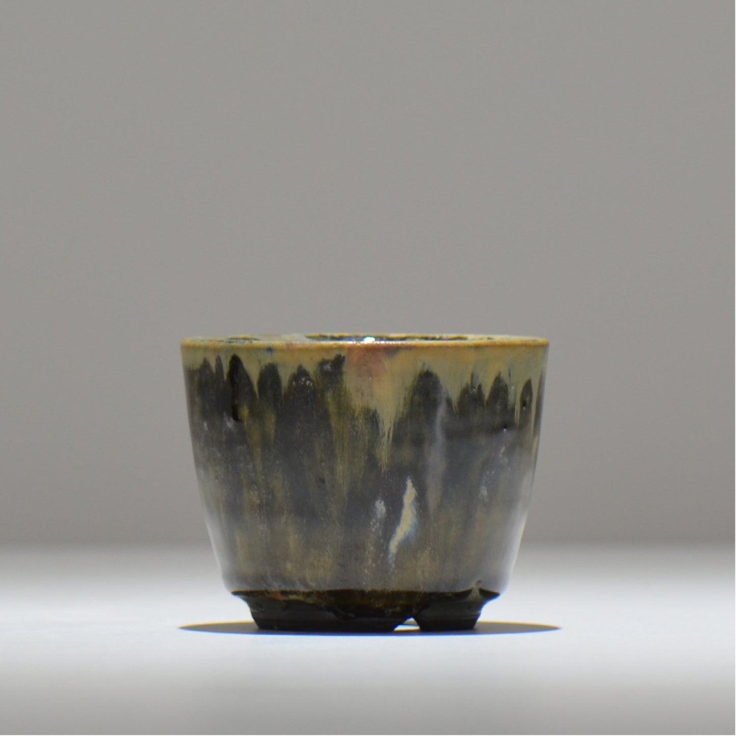 ヒノモトナツミ / 鈍-にび- / hn01_24nibi_xs / 約 φ8.8cm / 植木鉢