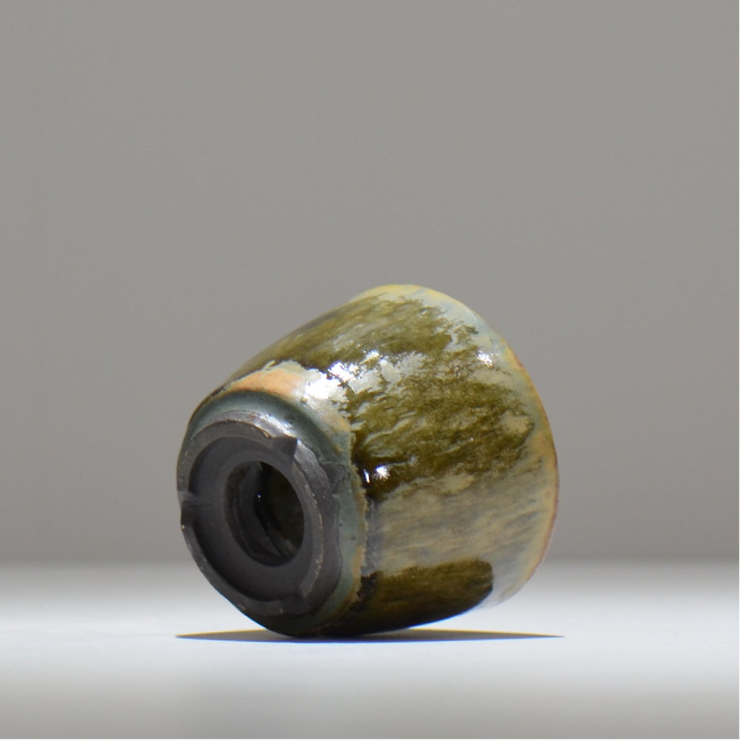 ヒノモトナツミ / 鈍-にび- / hn01_24nibi_xs / 約 φ8.8cm / 植木鉢