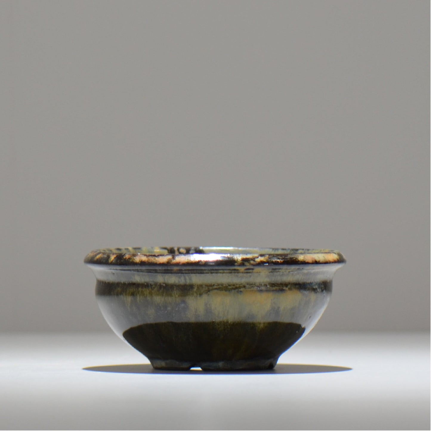 ヒノモトナツミ / 鈍-にび- / hn01_30nibi_m / 約 φ13.5cm / 植木鉢