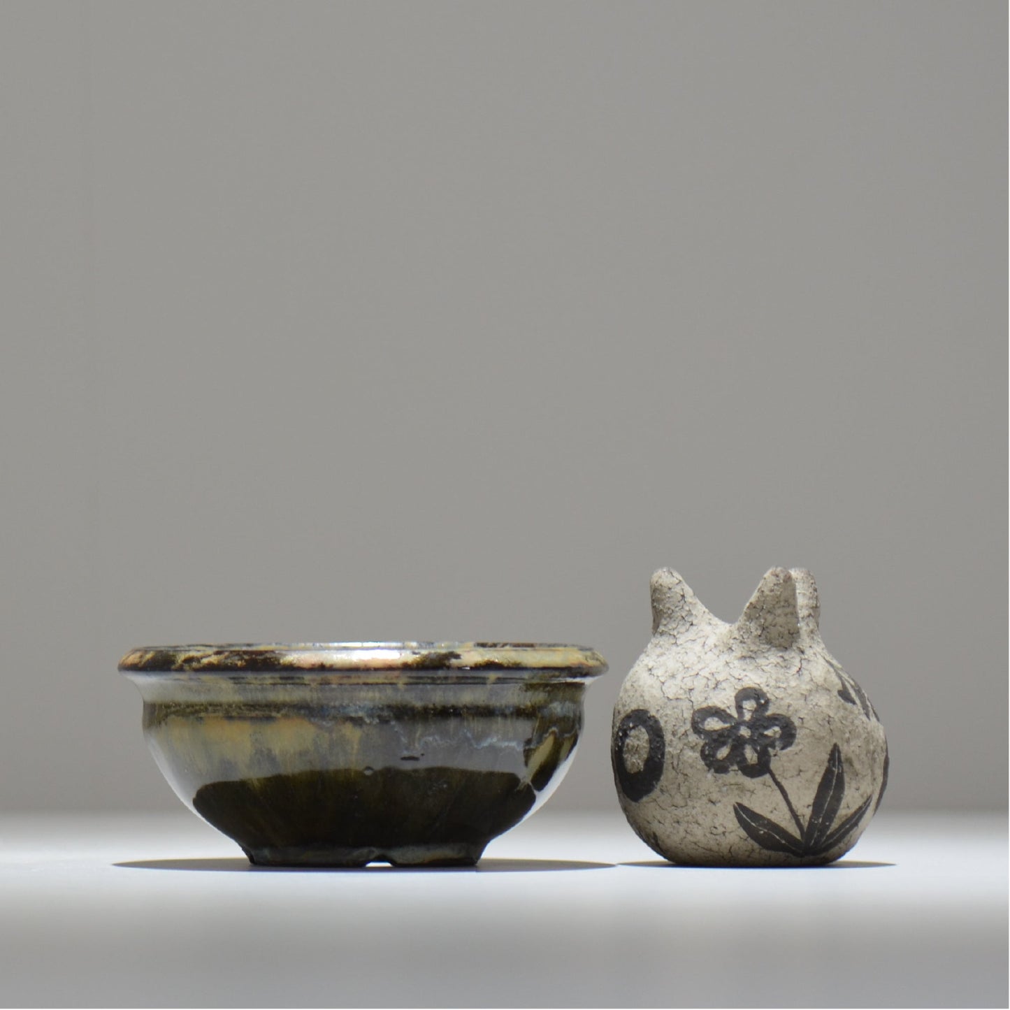 ヒノモトナツミ / 鈍-にび- / hn01_30nibi_m / 約 φ13.5cm / 植木鉢