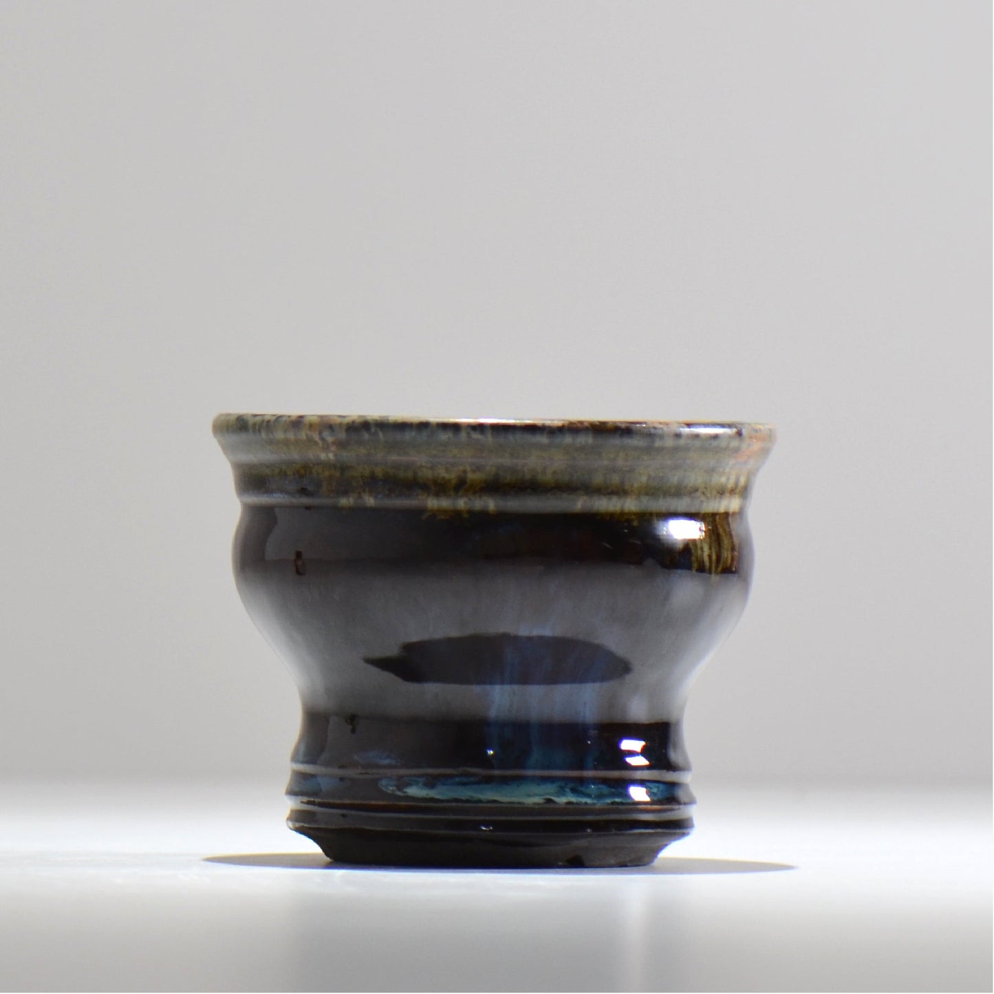 ヒノモトナツミ / 縁-ふち- / hn02_fc07_s / 約φ11.5cm / 植木鉢