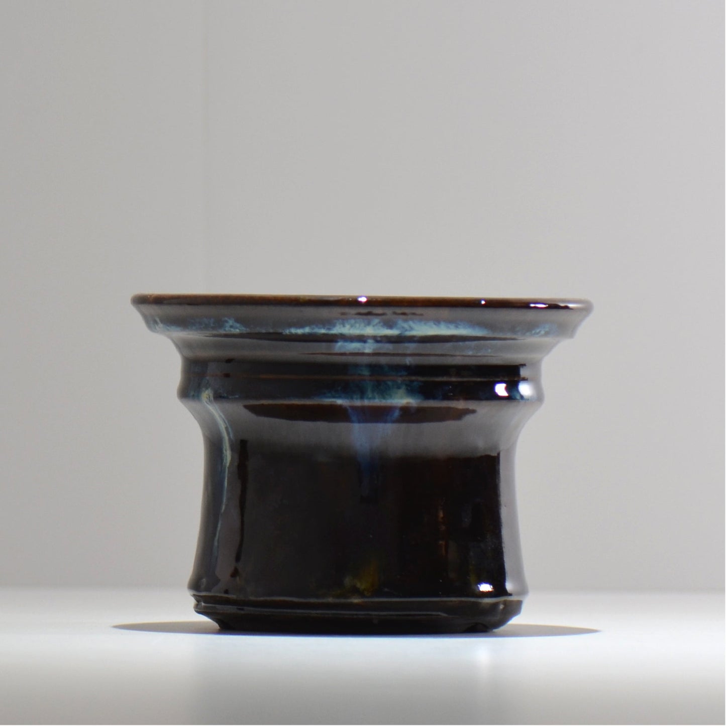 ヒノモトナツミ / 縁-ふち- / hn02_fc17_m / 約φ14.5cm / 植木鉢