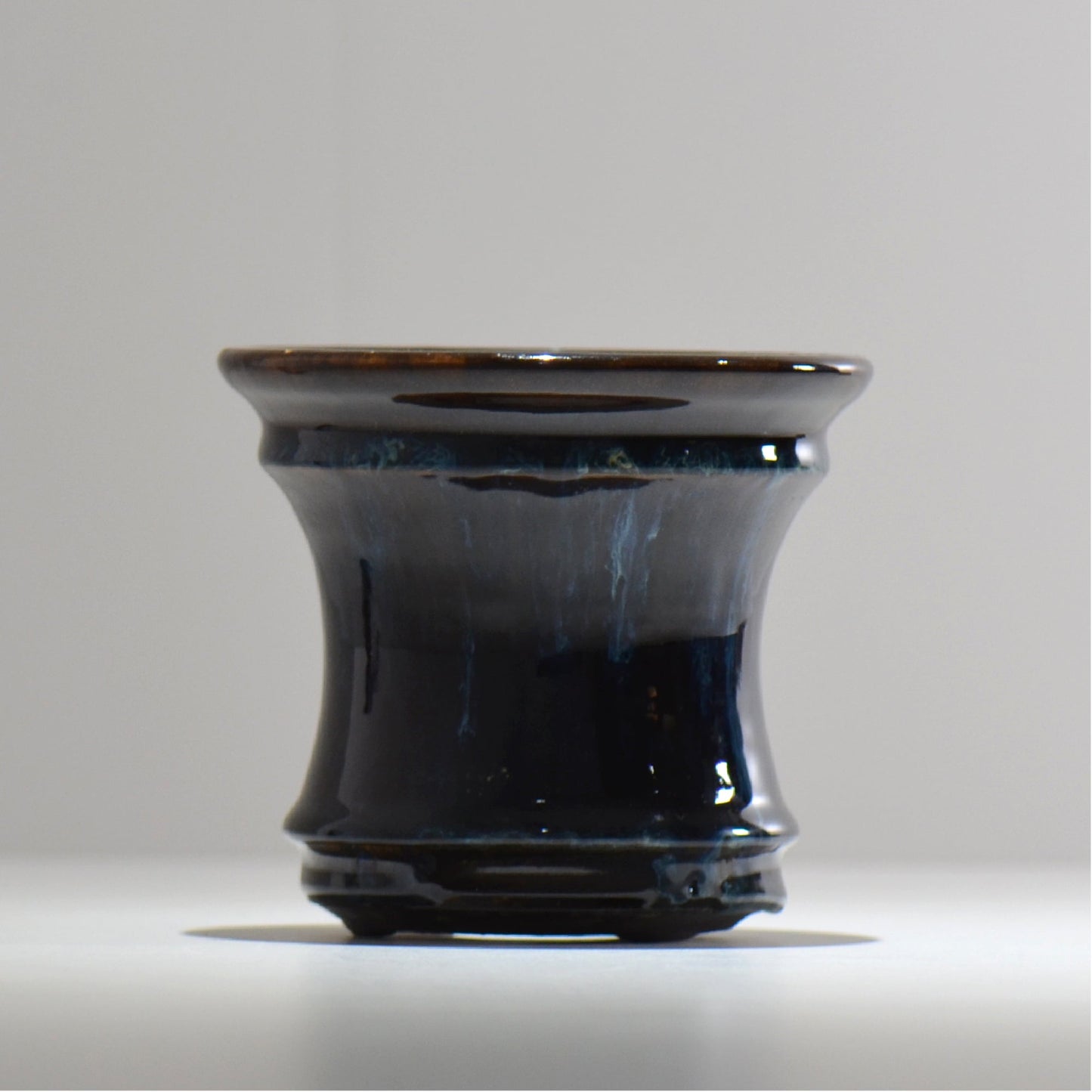 ヒノモトナツミ / 縁-ふち- / hn02_fc19_m/ 約φ12.6cm / 植木鉢