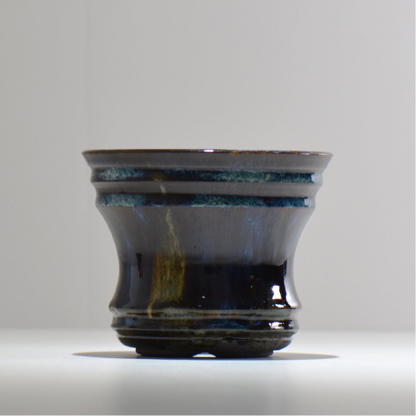 ヒノモトナツミ / 縁-ふち- / hn02_fc20_m / 約φ13.5cm / 植木鉢