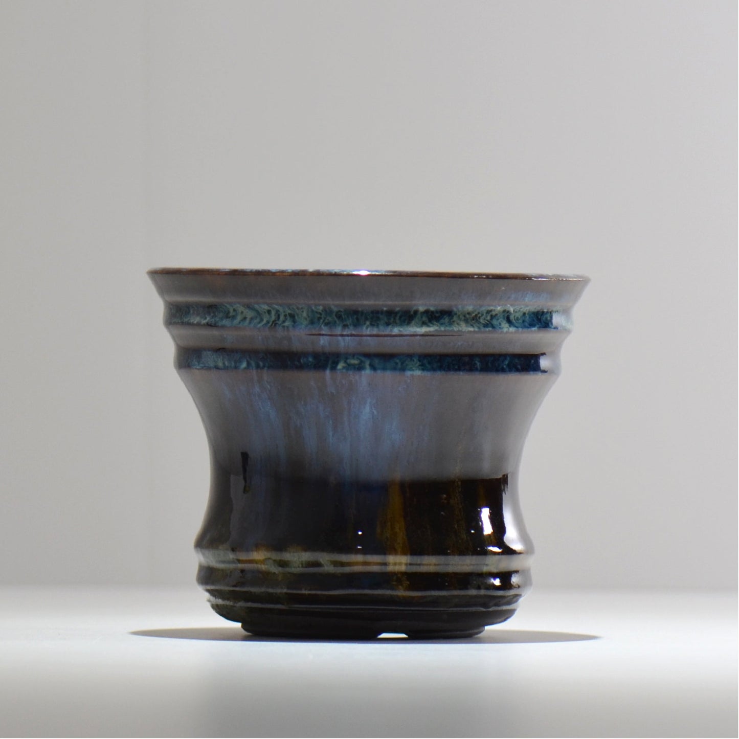 ヒノモトナツミ / 縁-ふち- / hn02_fc20_m / 約φ13.5cm / 植木鉢