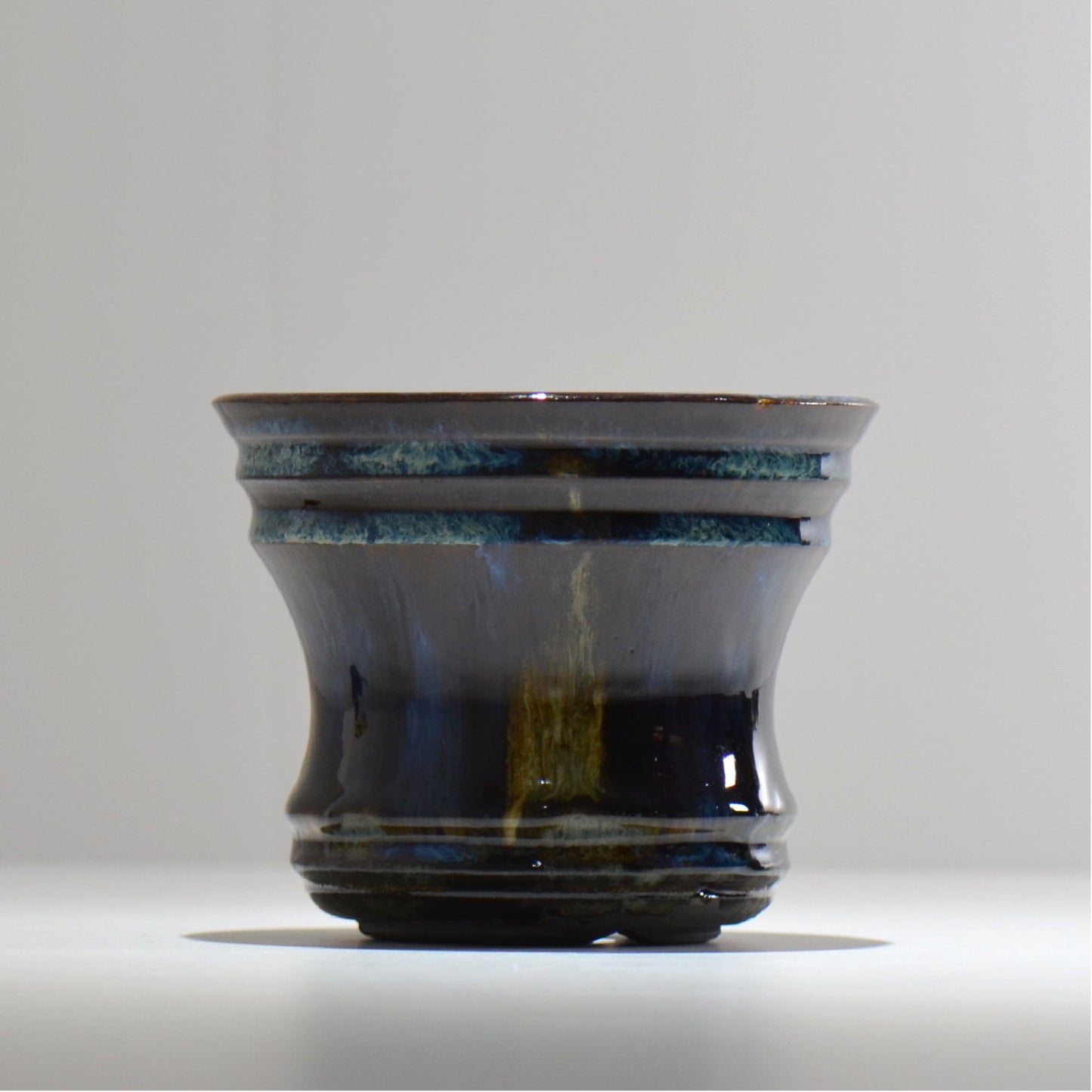 ヒノモトナツミ / 縁-ふち- / hn02_fc20_m / 約φ13.5cm / 植木鉢