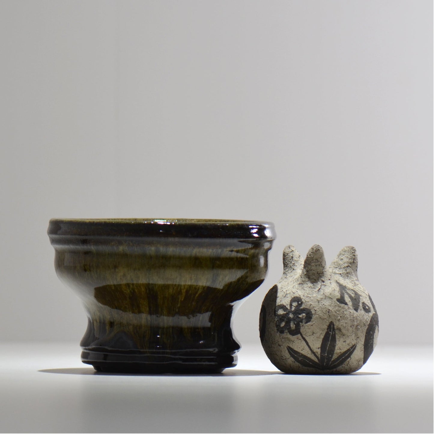 ヒノモトナツミ / 鈍-にび- / hn02_nb18_m / 約φ14.5cm / 植木鉢