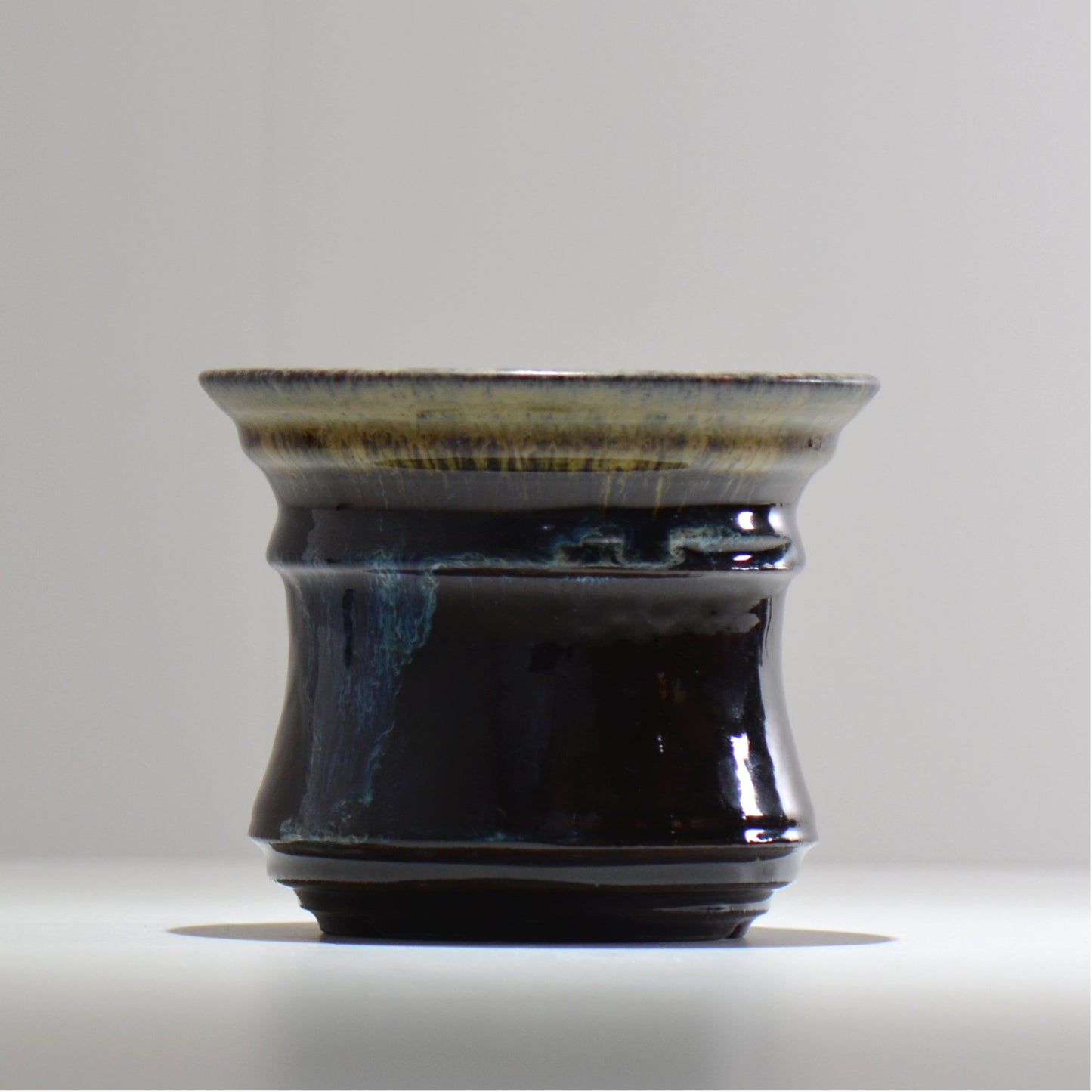 ヒノモトナツミ / 鈍-にび- / hn02_nb21_m / 約φ14.5cm / 植木鉢
