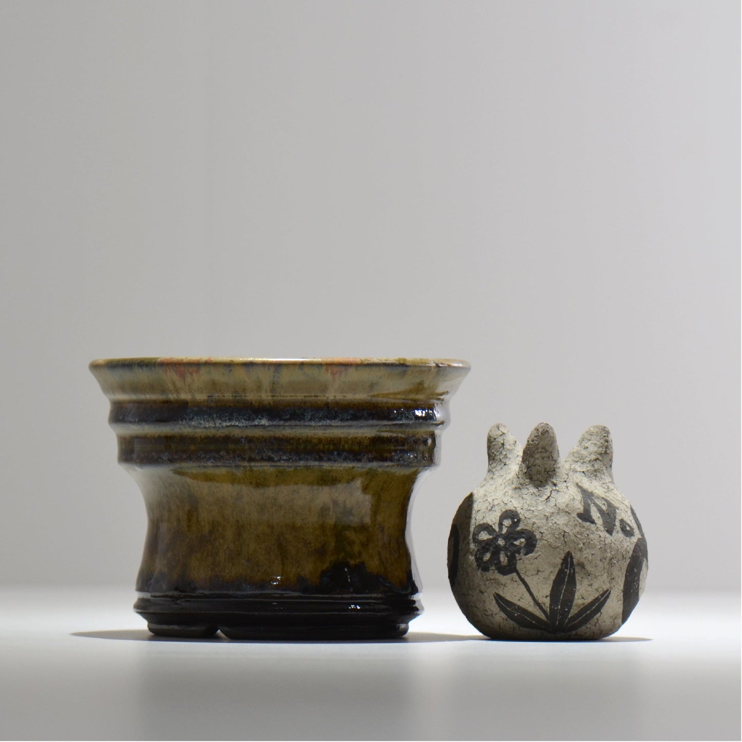 ヒノモトナツミ / 鈍-にび- / hn02_nb23_m / 約φ14.5cm / 植木鉢