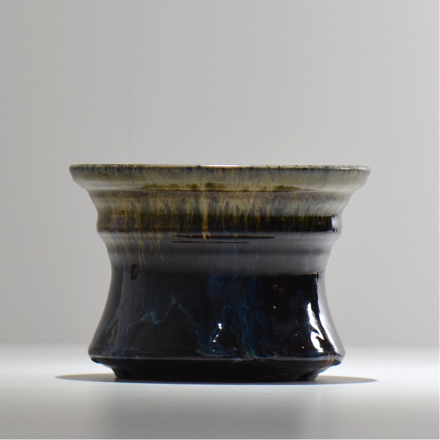 ヒノモトナツミ / 鈍-にび- / hn02_nb26_l / 約φ16.5cm / 植木鉢