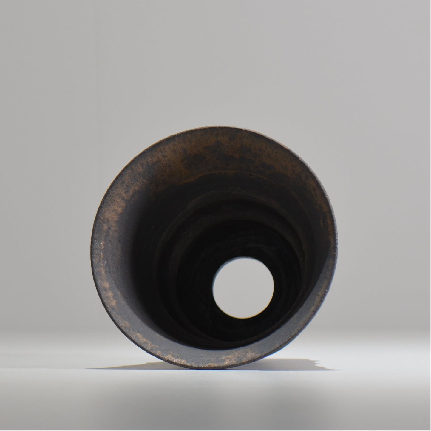 I - moniee / KUROKINUN/ im_kk06_m / 約 φ14.3cm / 植木鉢